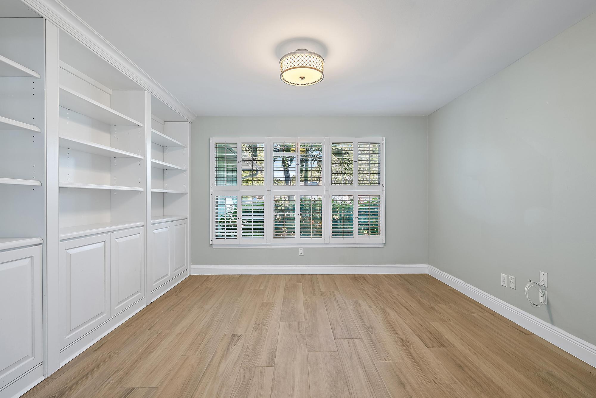 1260 SW 25th Lane