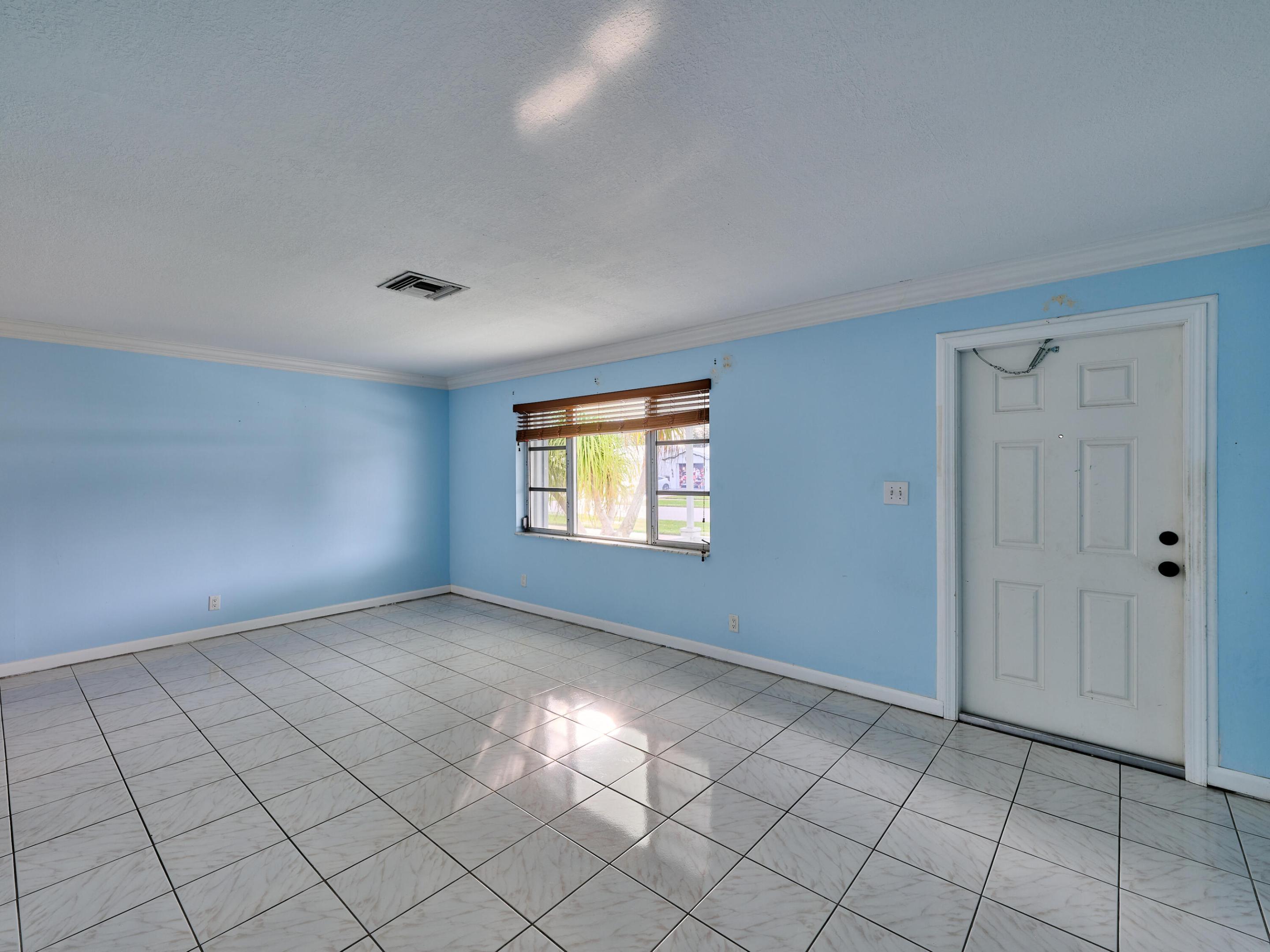 1710 SW 22nd Street