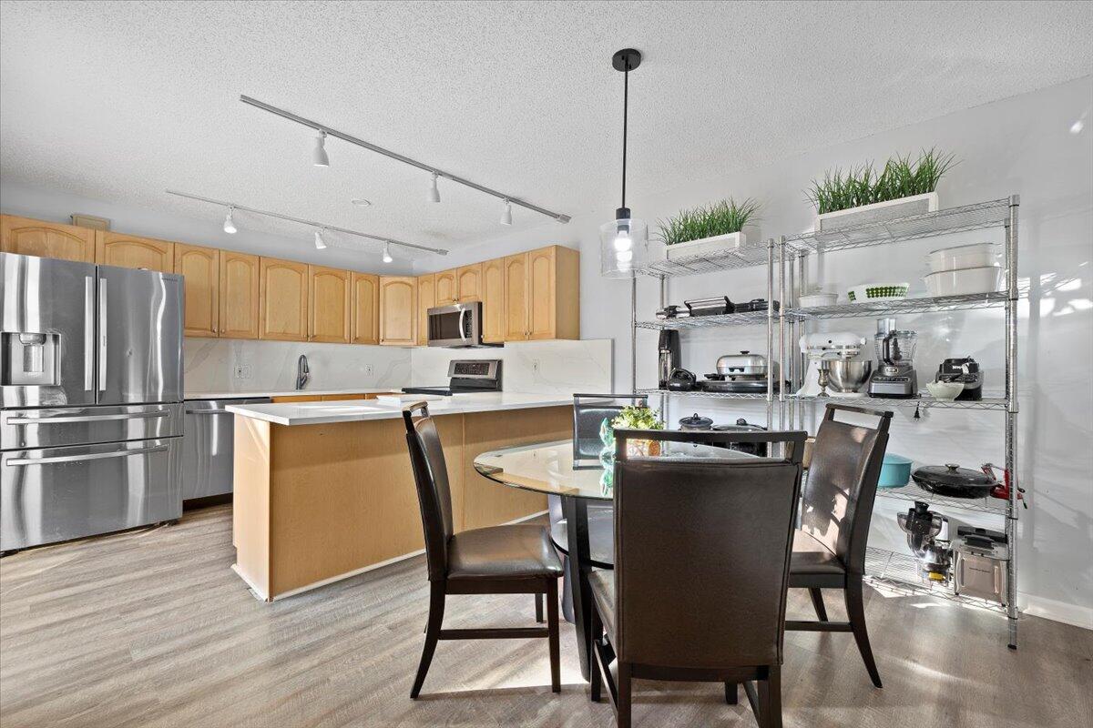625 6th Terrace