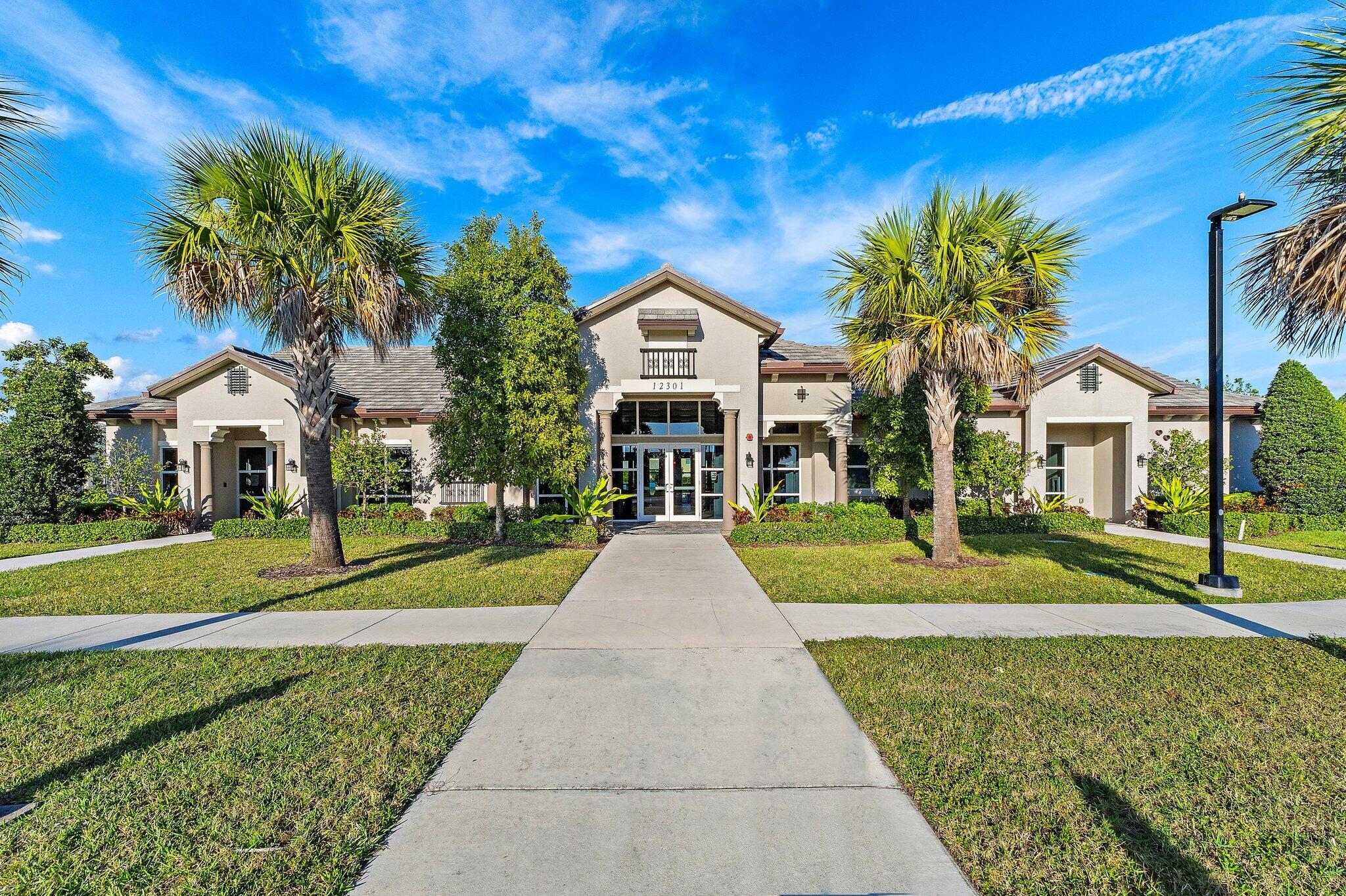 7519 NW Deysbrook Lane