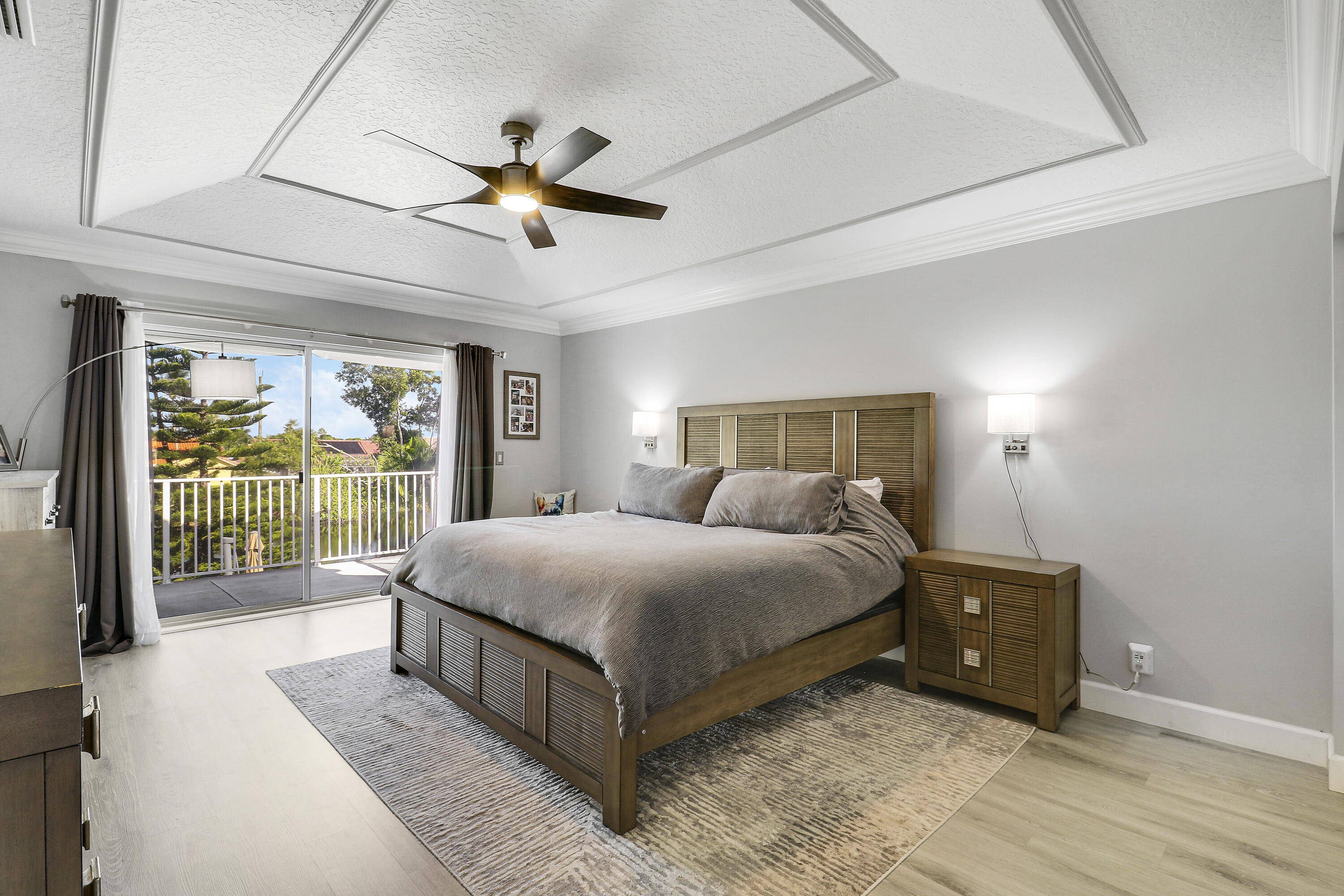 9398 Aqua Vista Boulevard