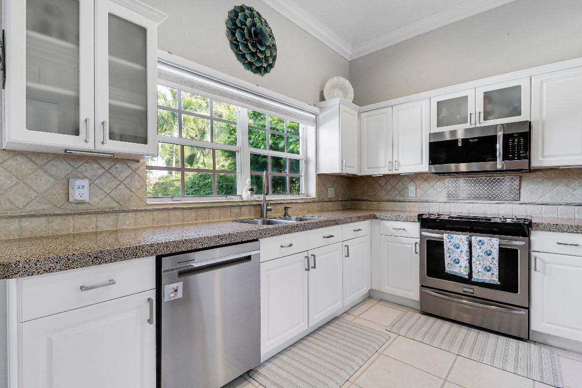 9398 Aqua Vista Boulevard