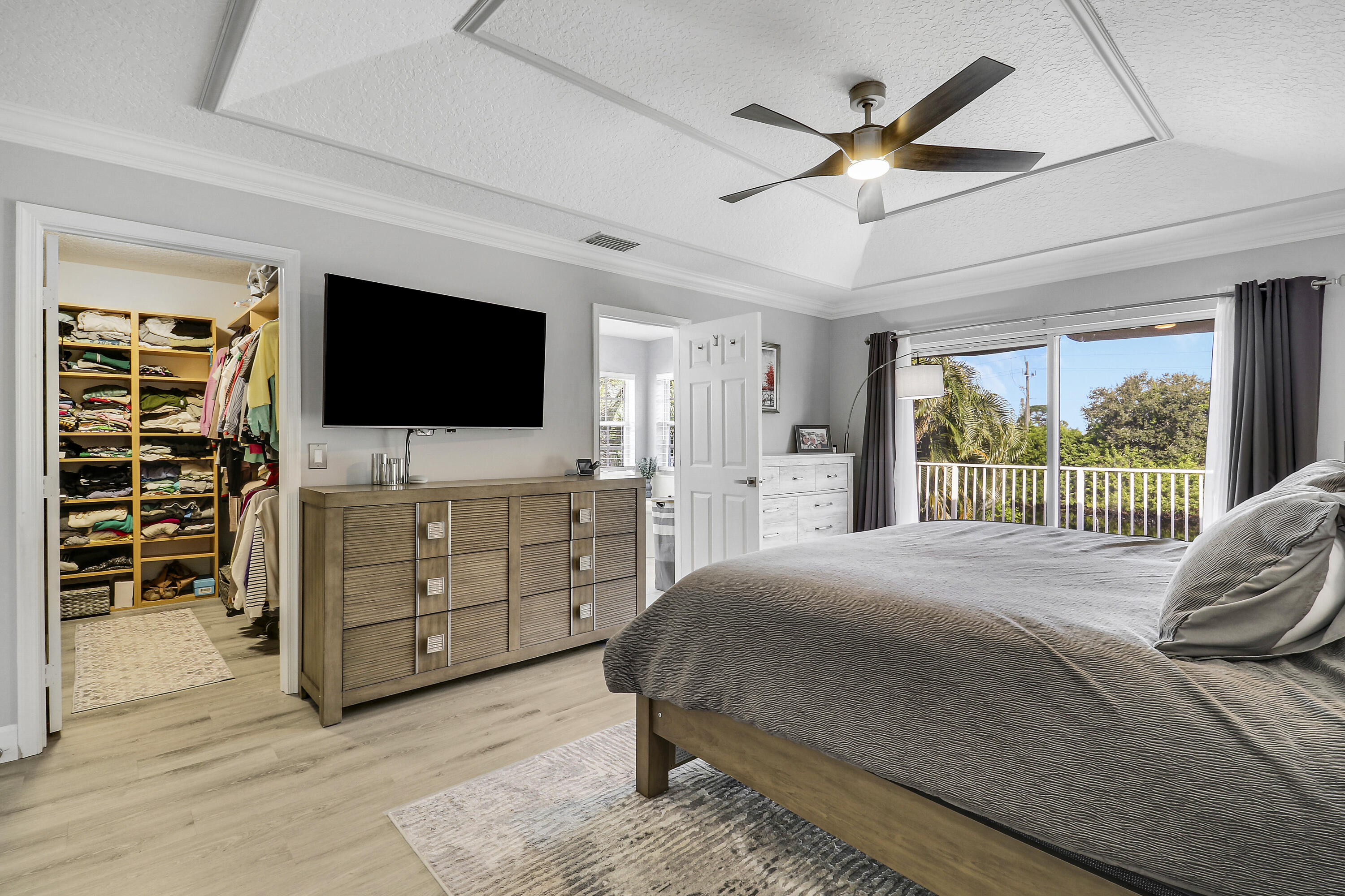 9398 Aqua Vista Boulevard