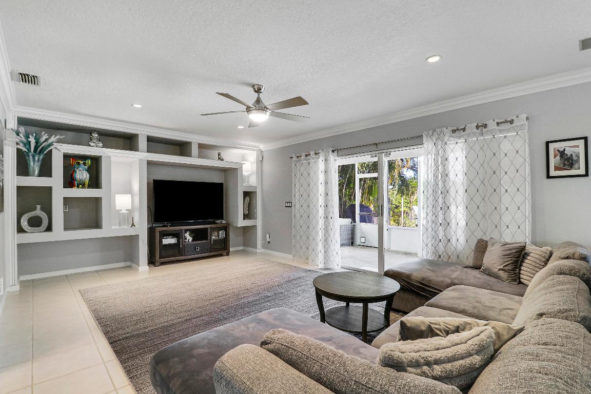 9398 Aqua Vista Boulevard