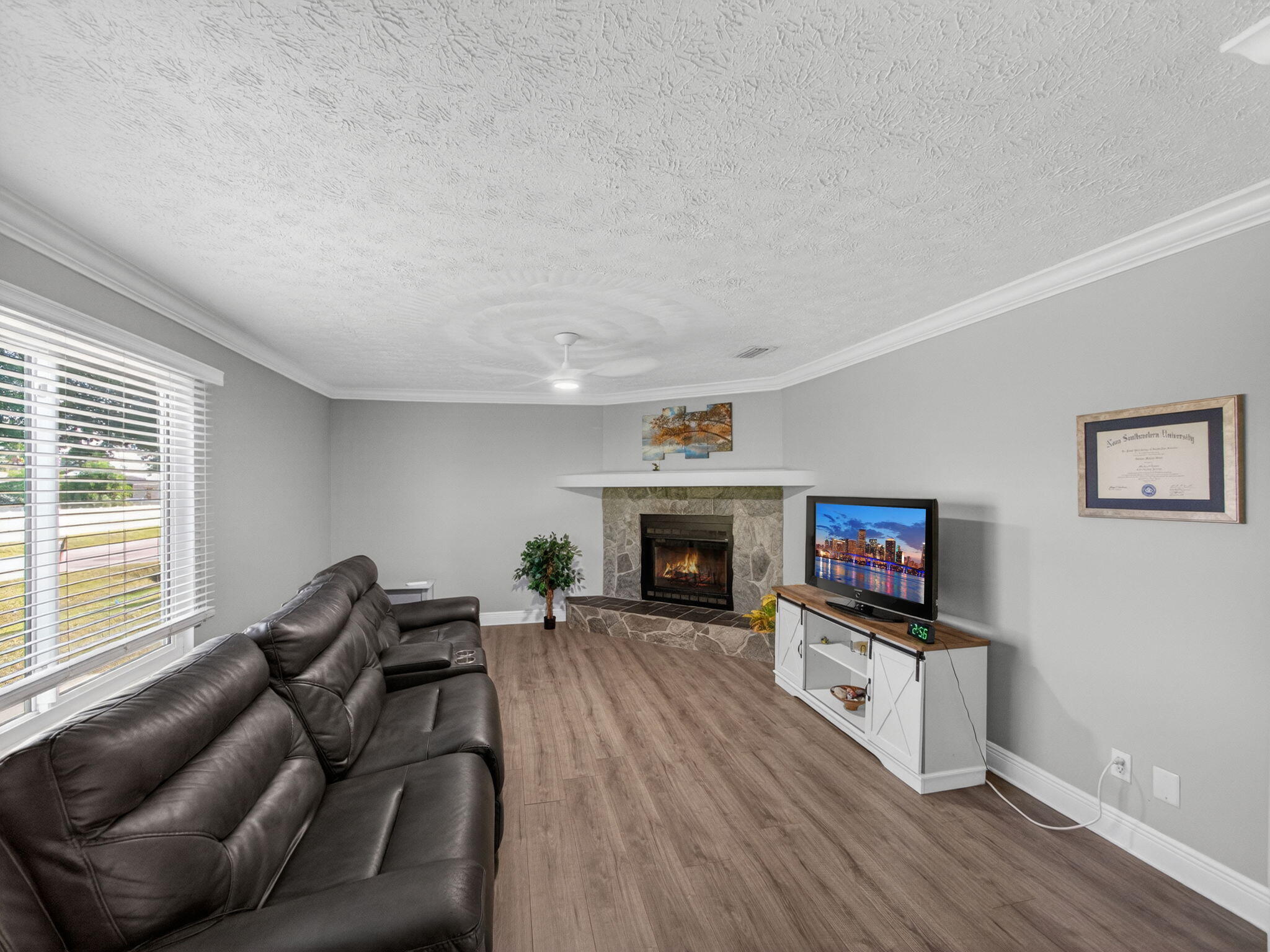 3142 SW Bridge Street