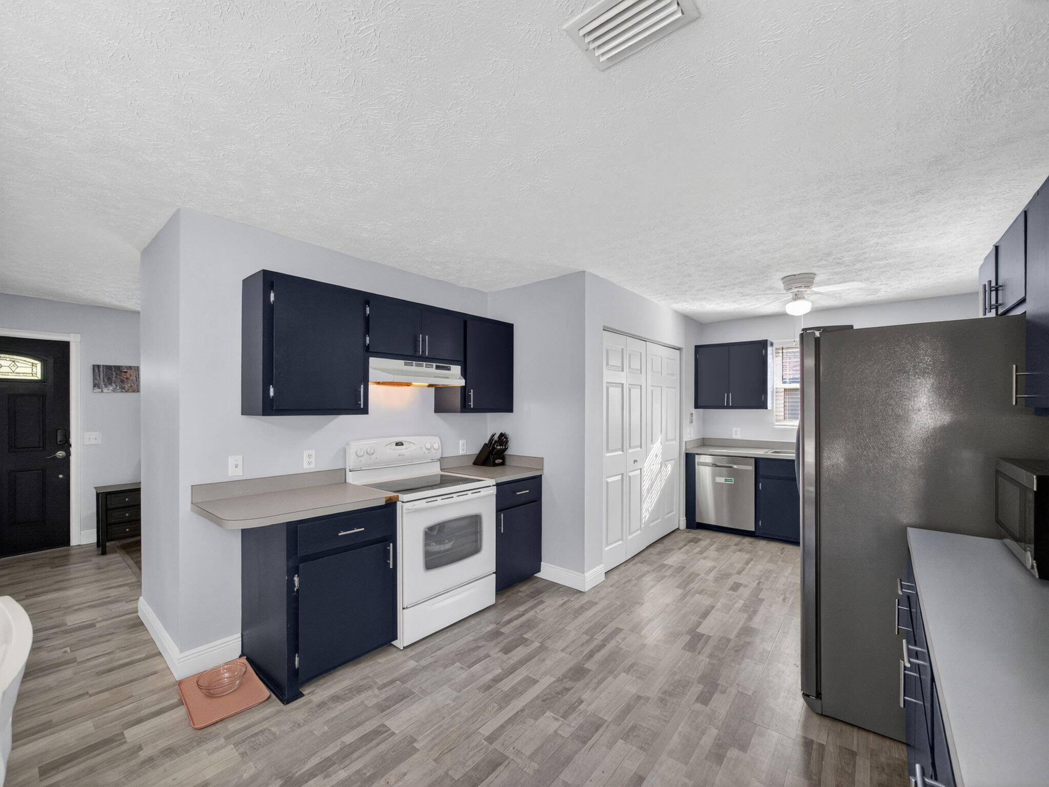 3142 SW Bridge Street