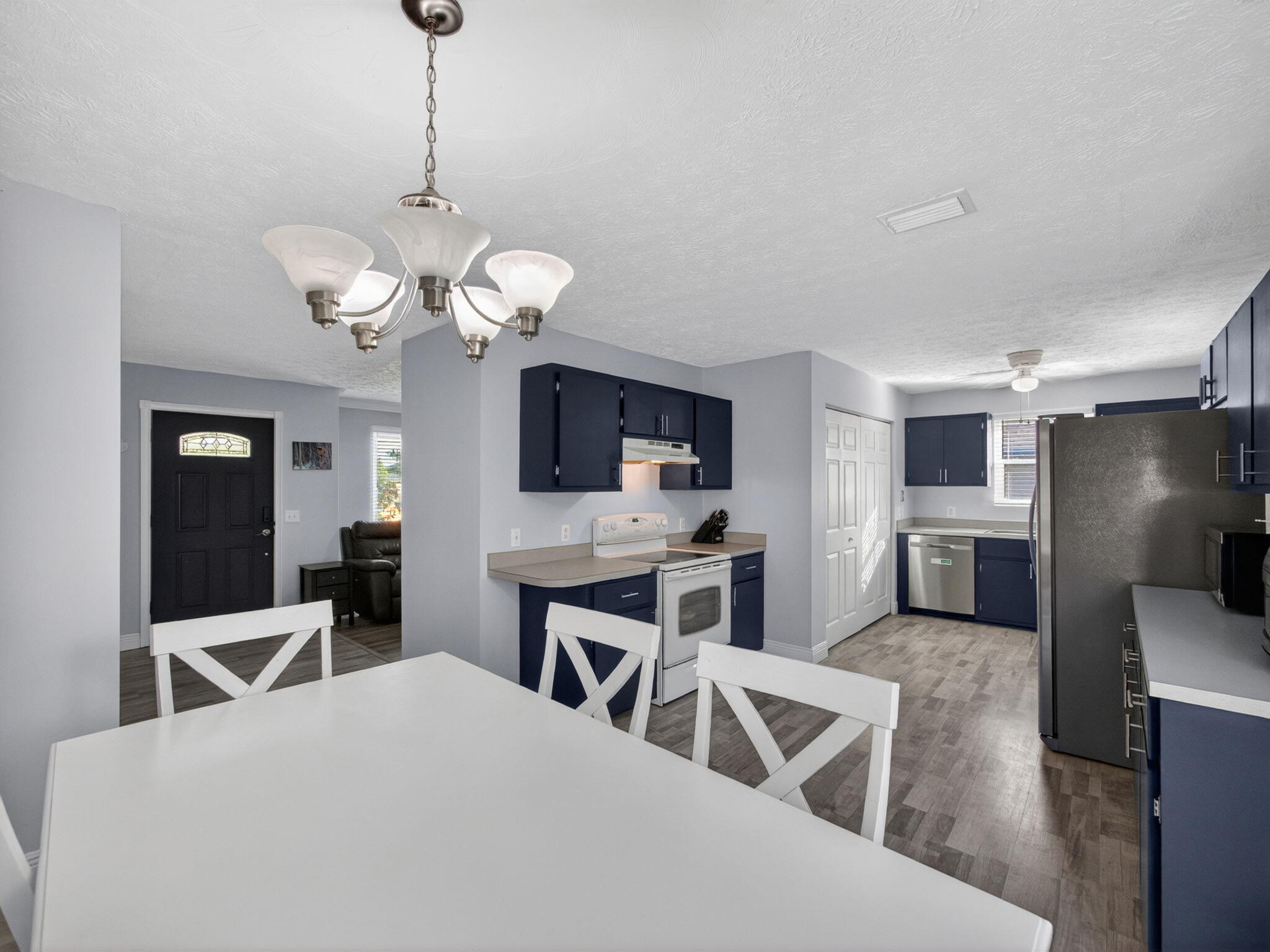 3142 SW Bridge Street