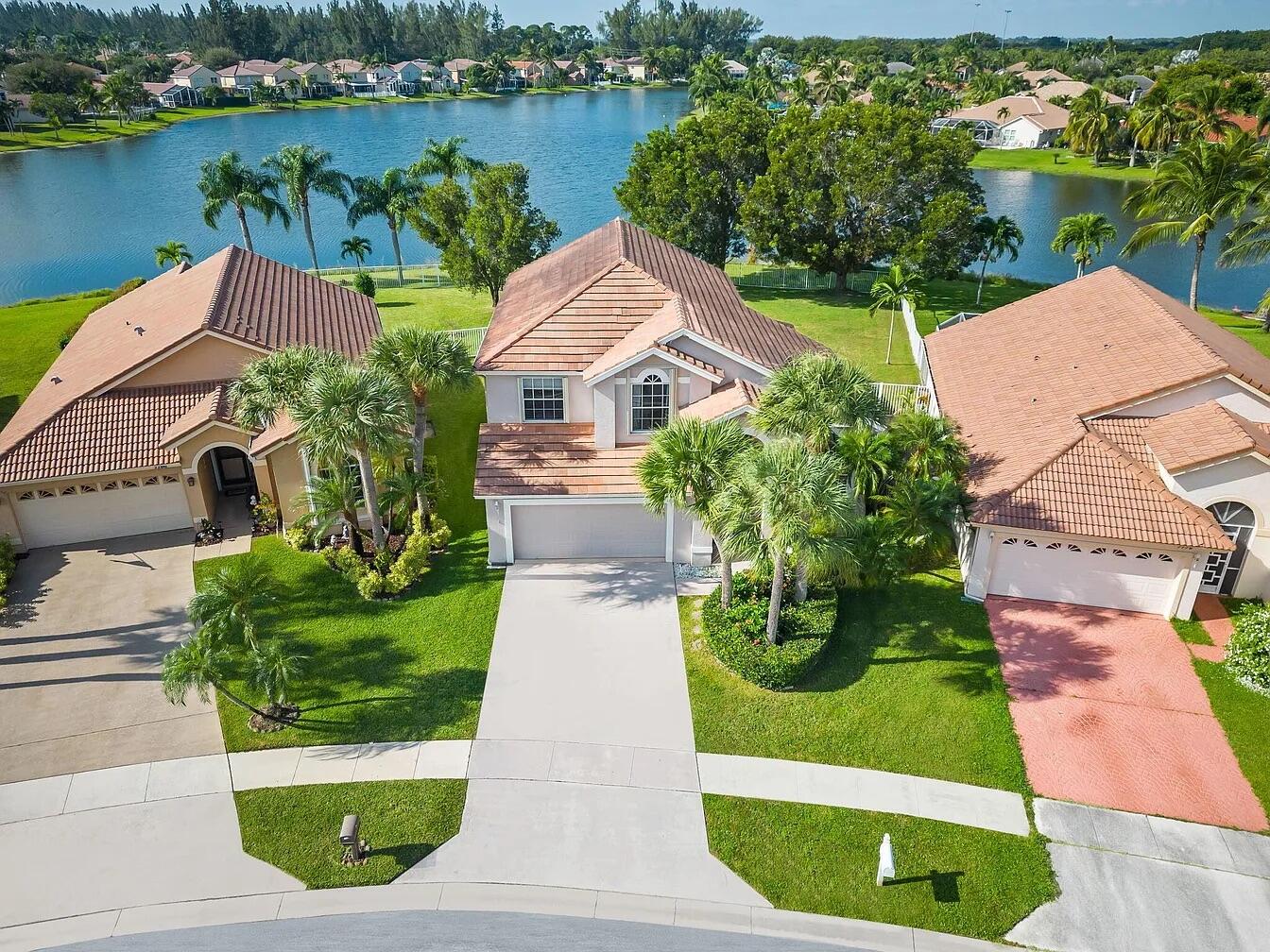7782 Hoffy Circle