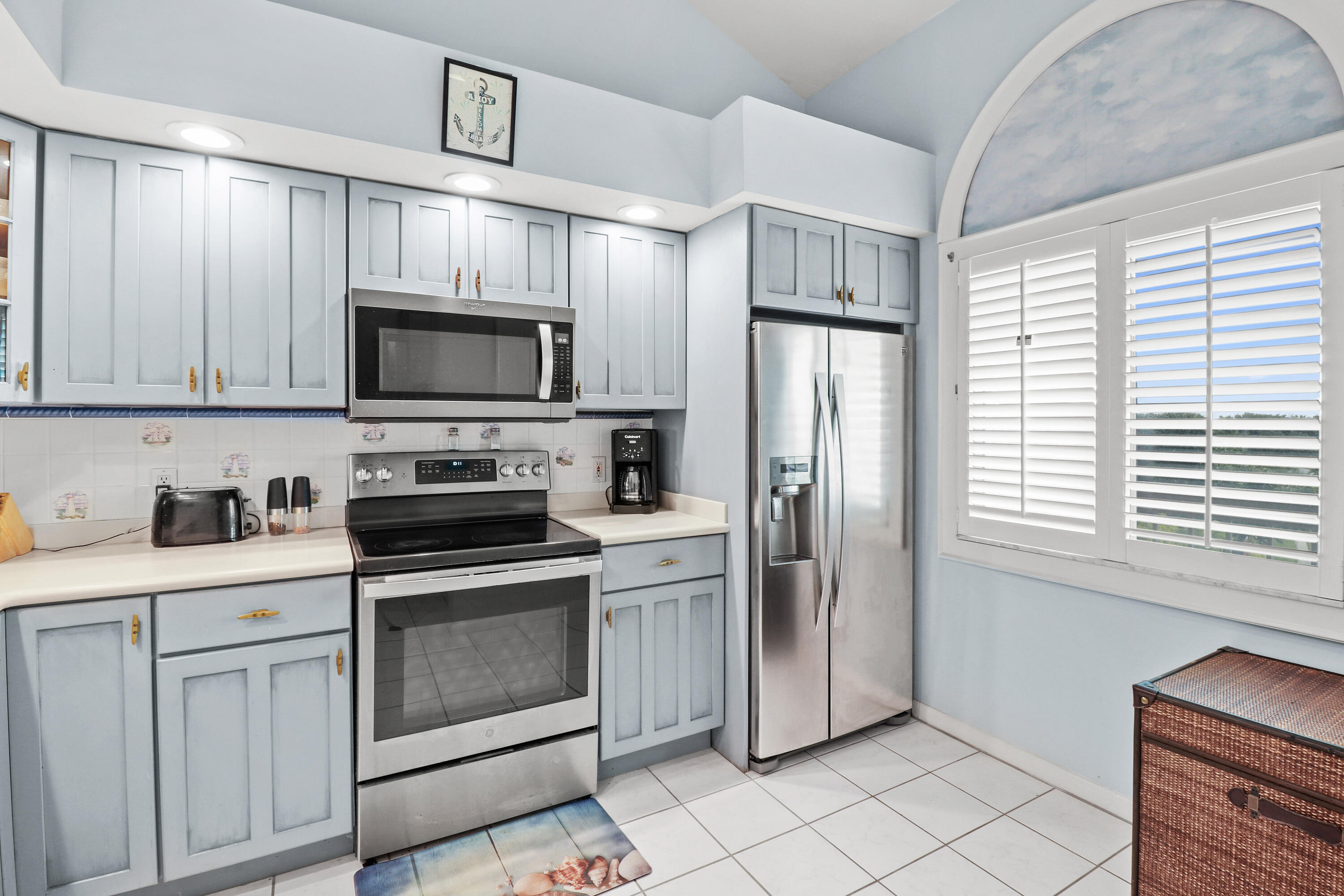901 Seafarer Circle 503