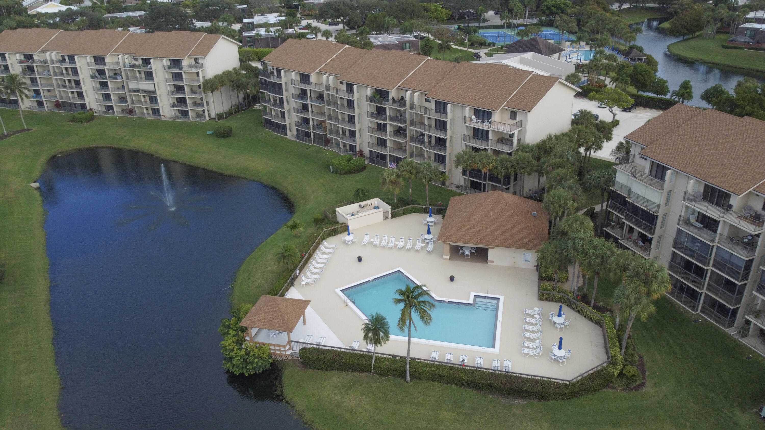 901 Seafarer Circle 503