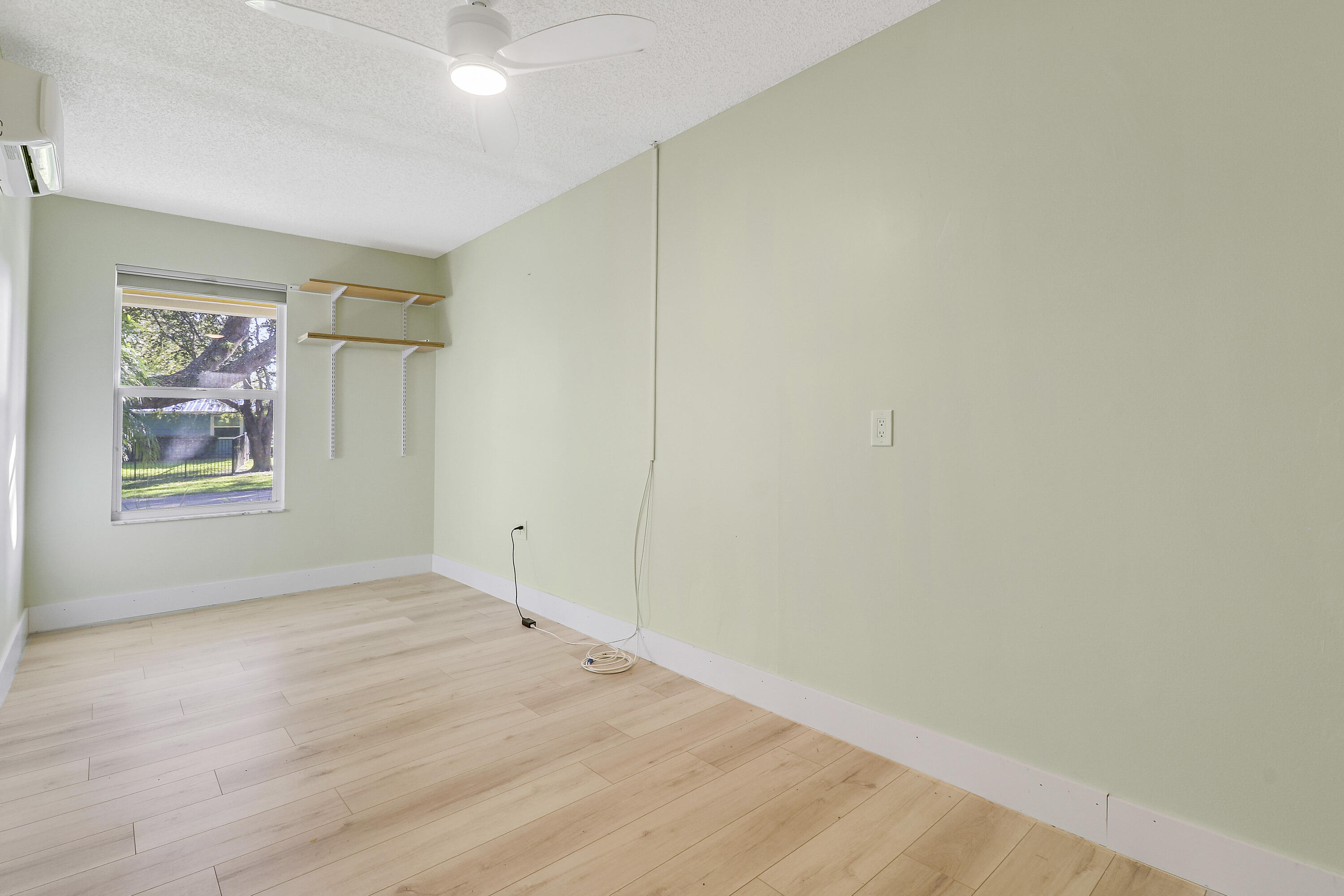 5775 Set N Sun Place N