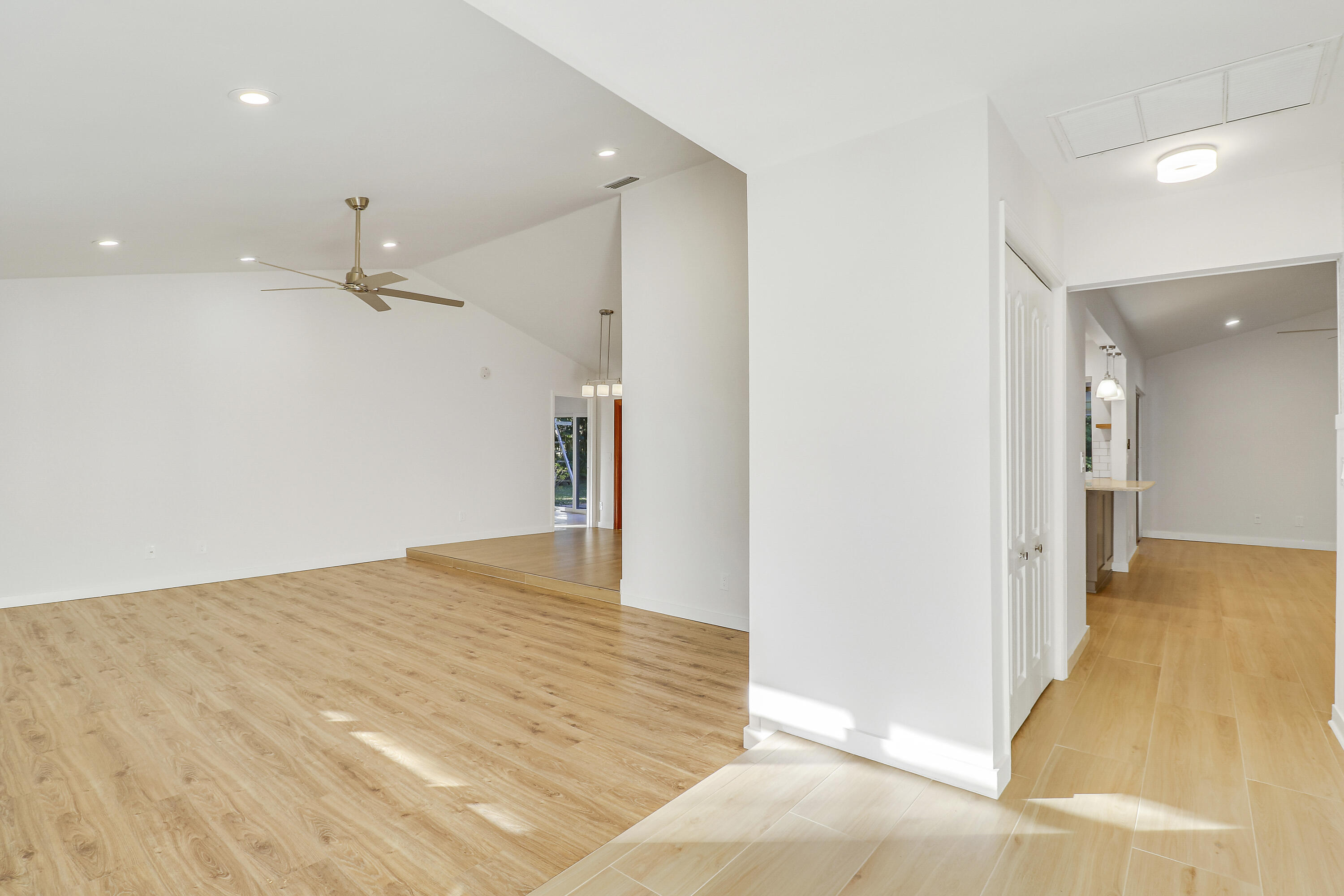 5775 Set N Sun Place N