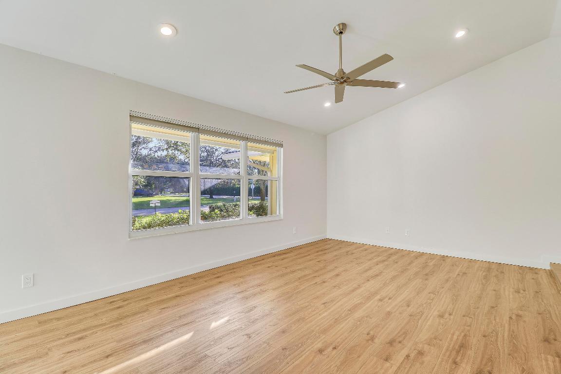 5775 Set N Sun Place N