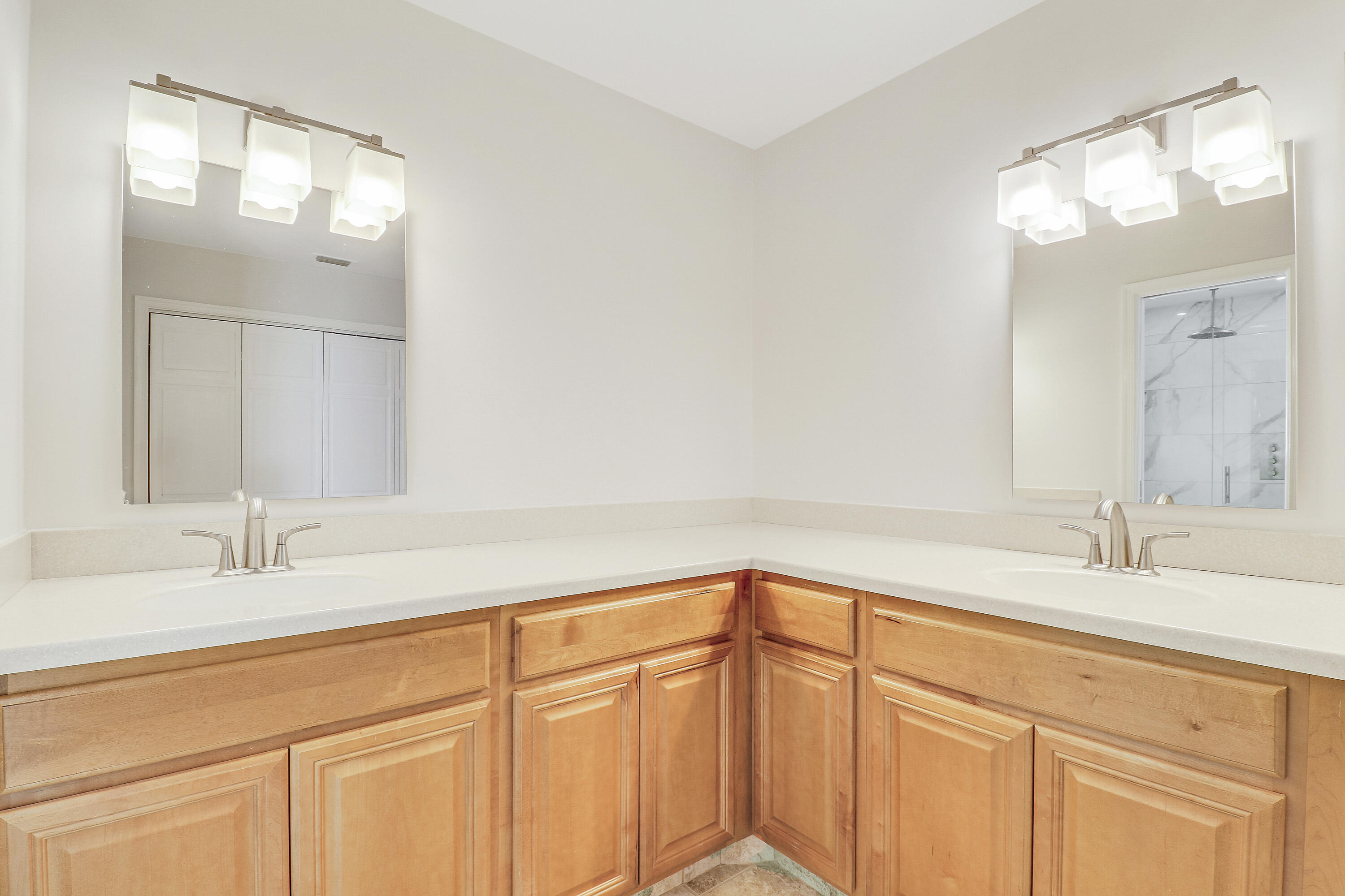 5775 Set N Sun Place N