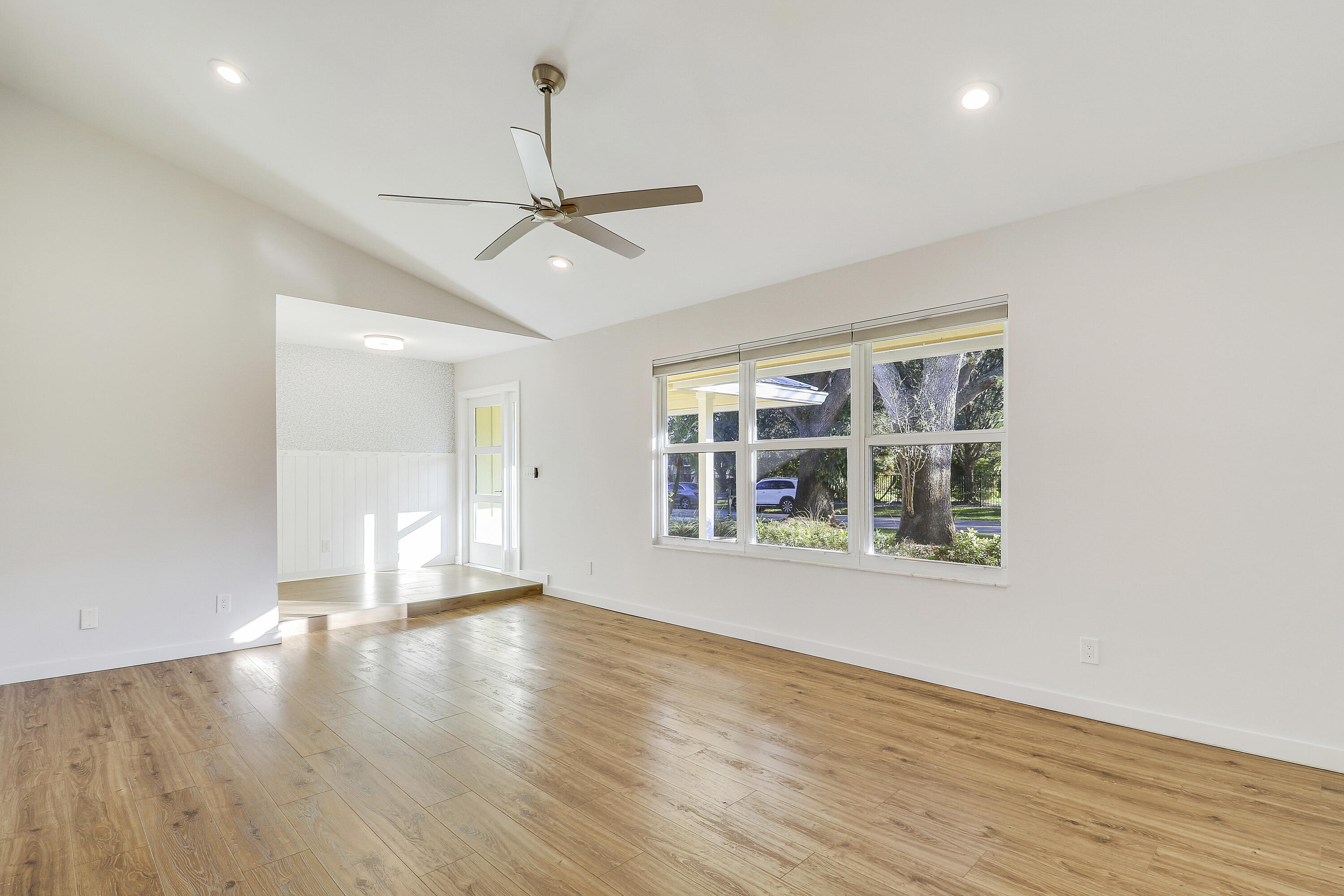 5775 Set N Sun Place N