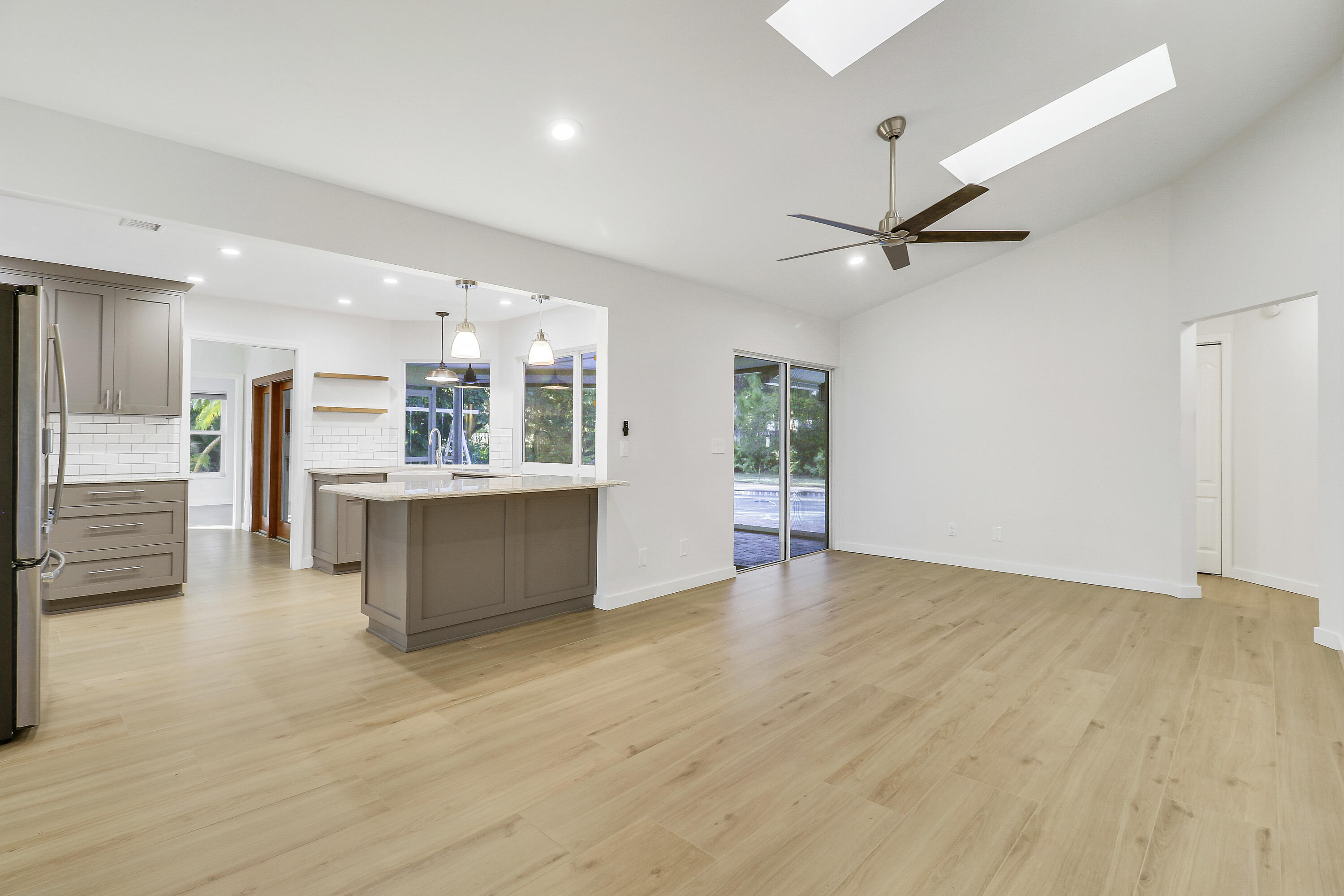 5775 Set N Sun Place N