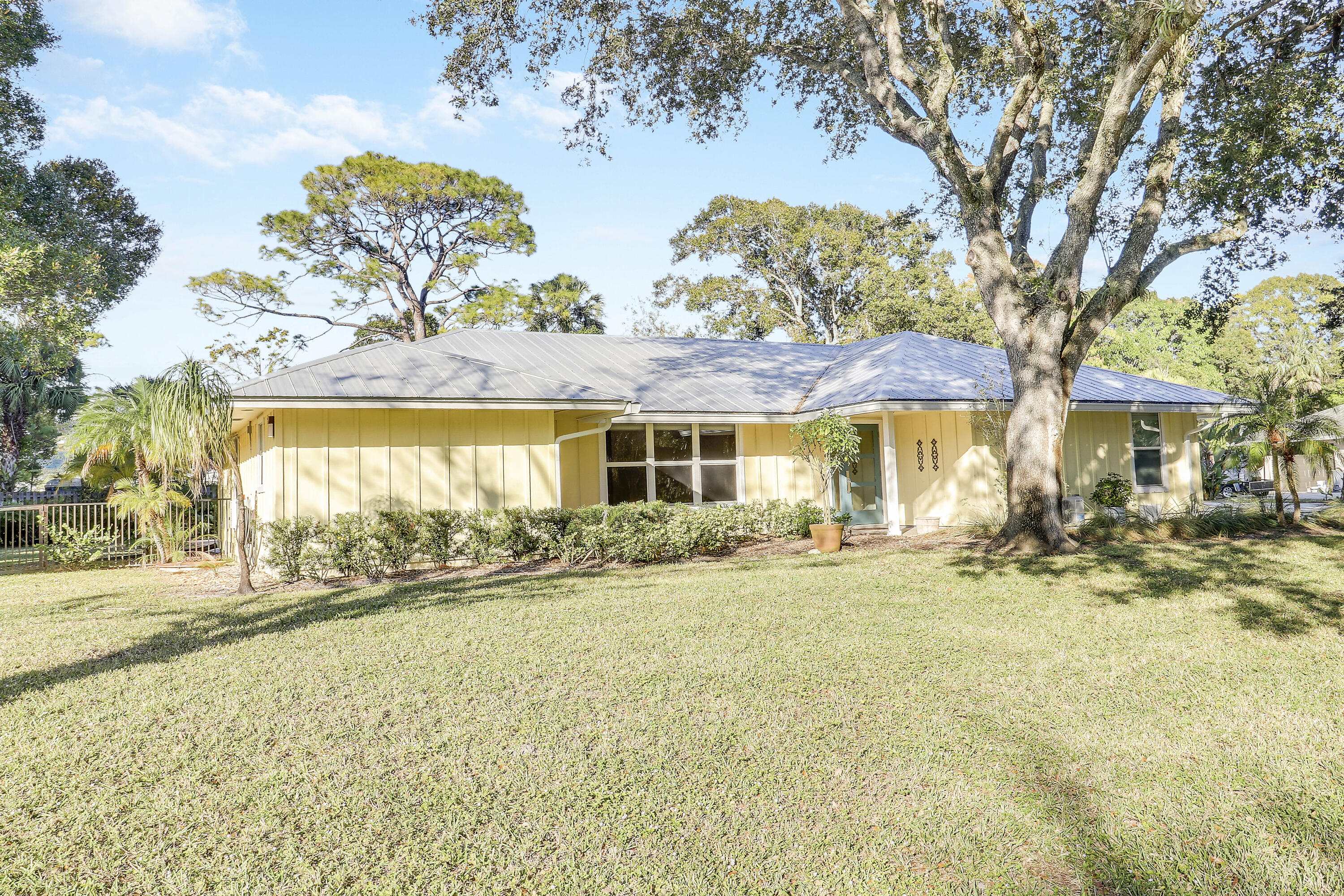 5775 Set N Sun Place N