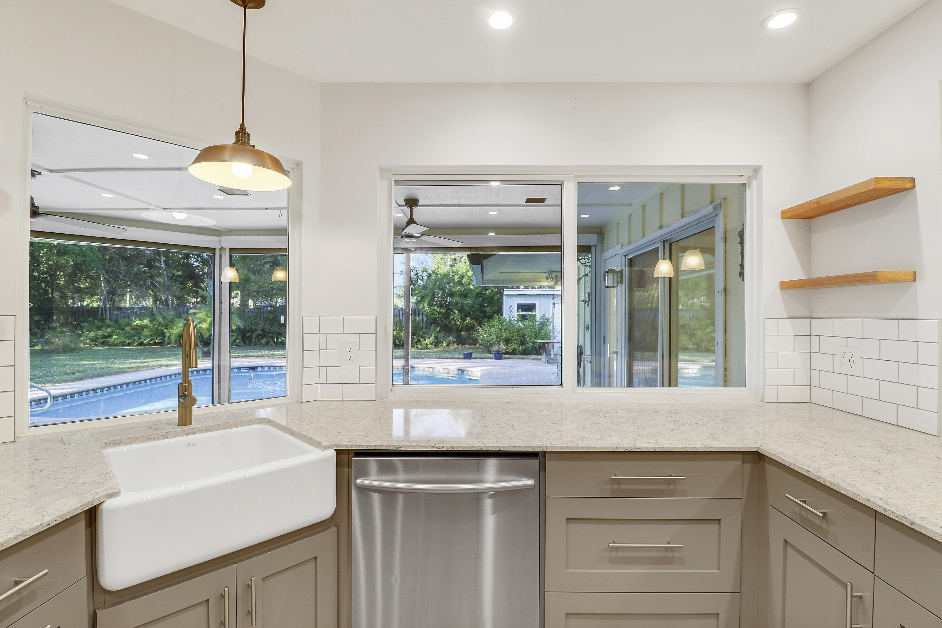 5775 Set N Sun Place N