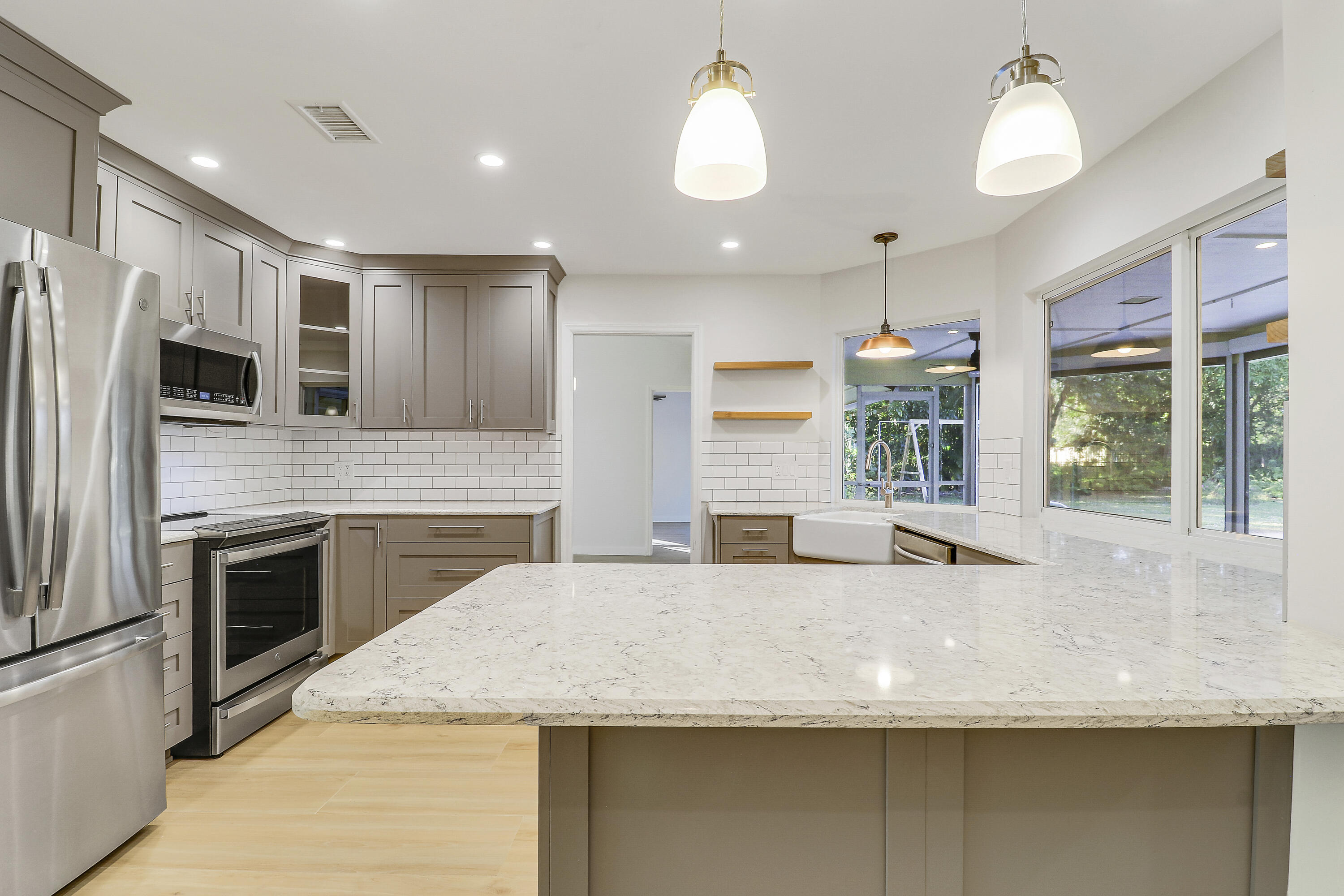 5775 Set N Sun Place N