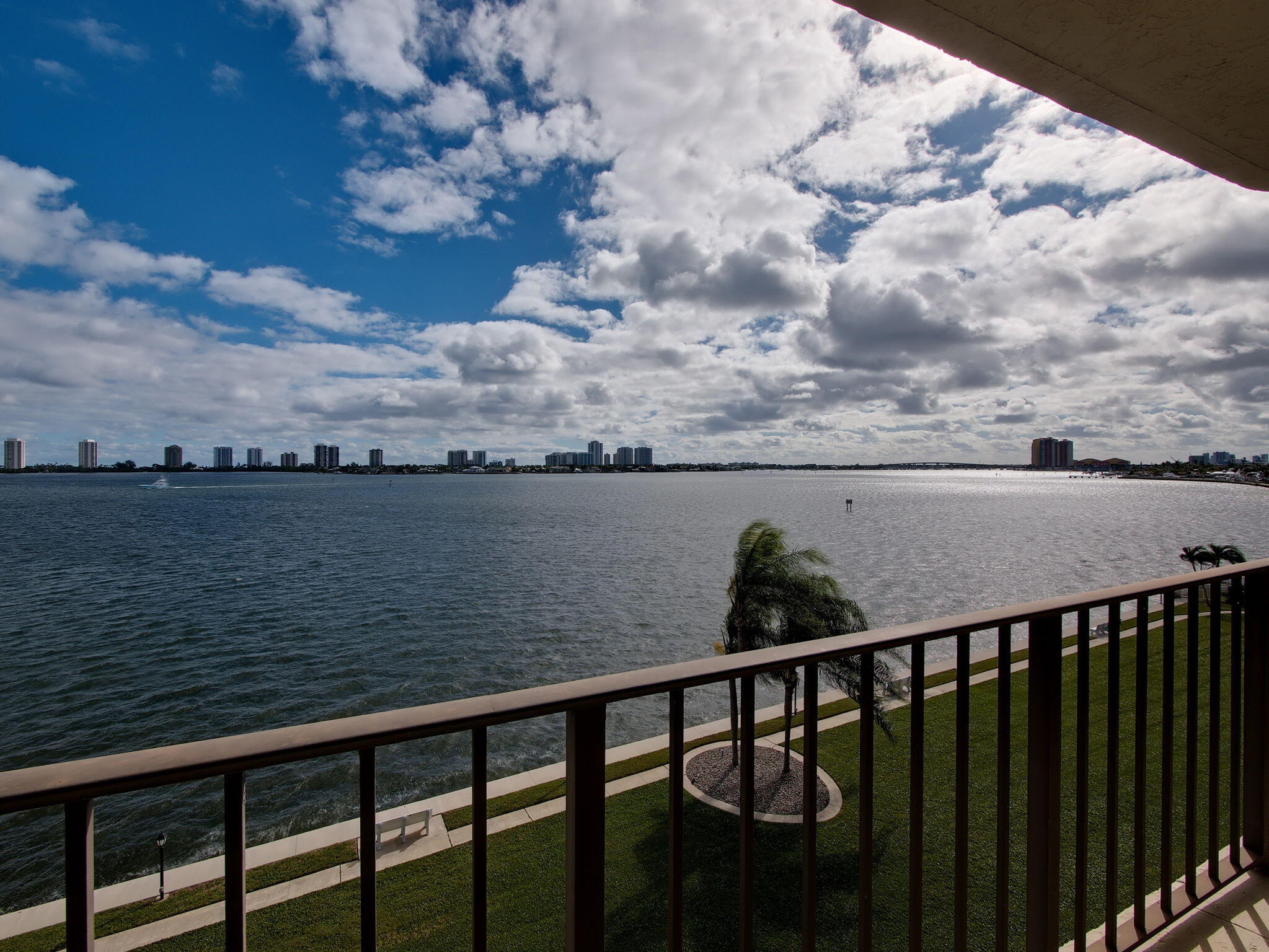 801 Lake Shore Drive 502