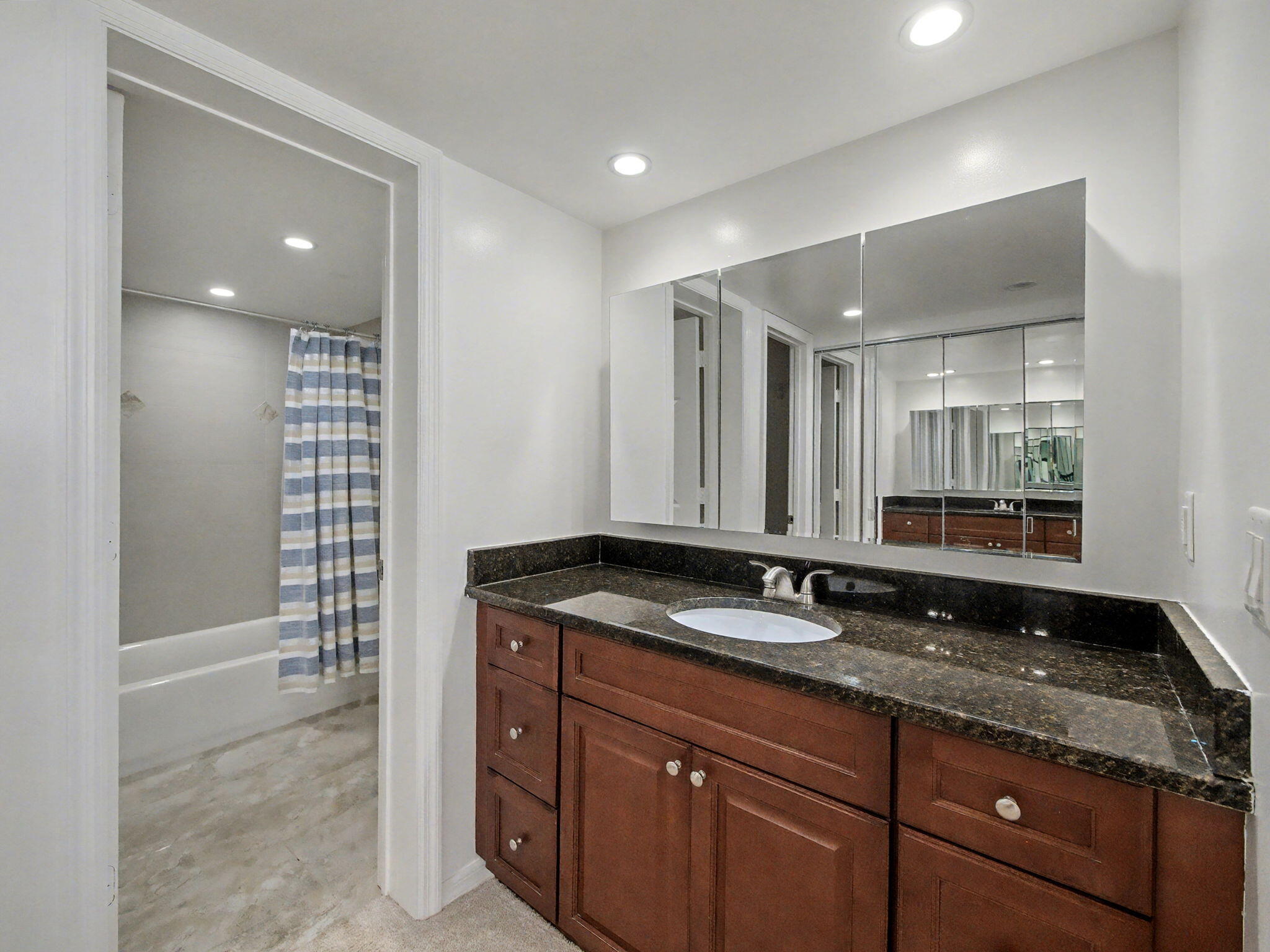 801 Lake Shore Drive 502