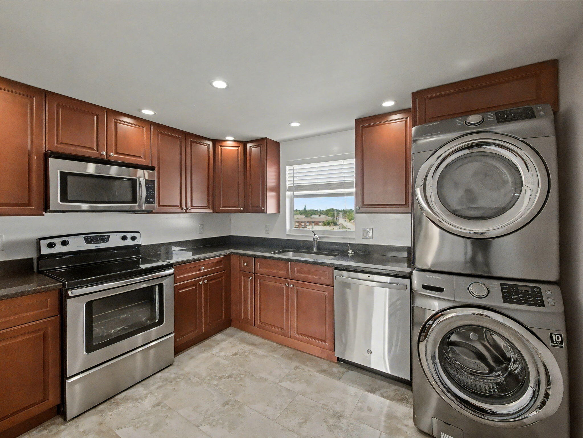 801 Lake Shore Drive 502