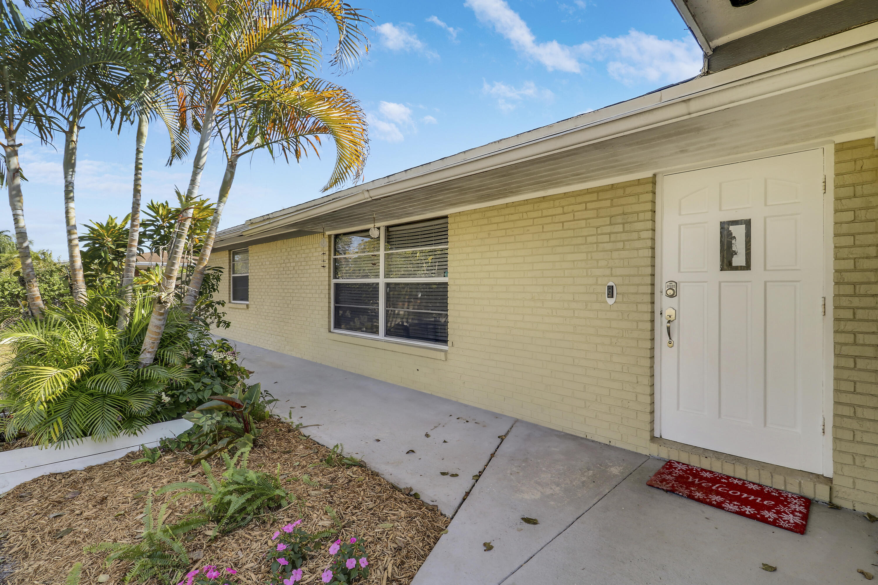 320 Fern Street
