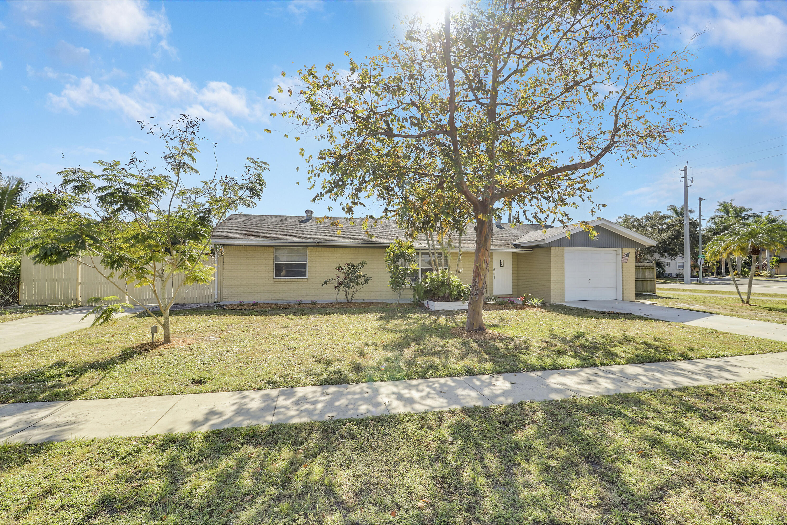 320 Fern Street