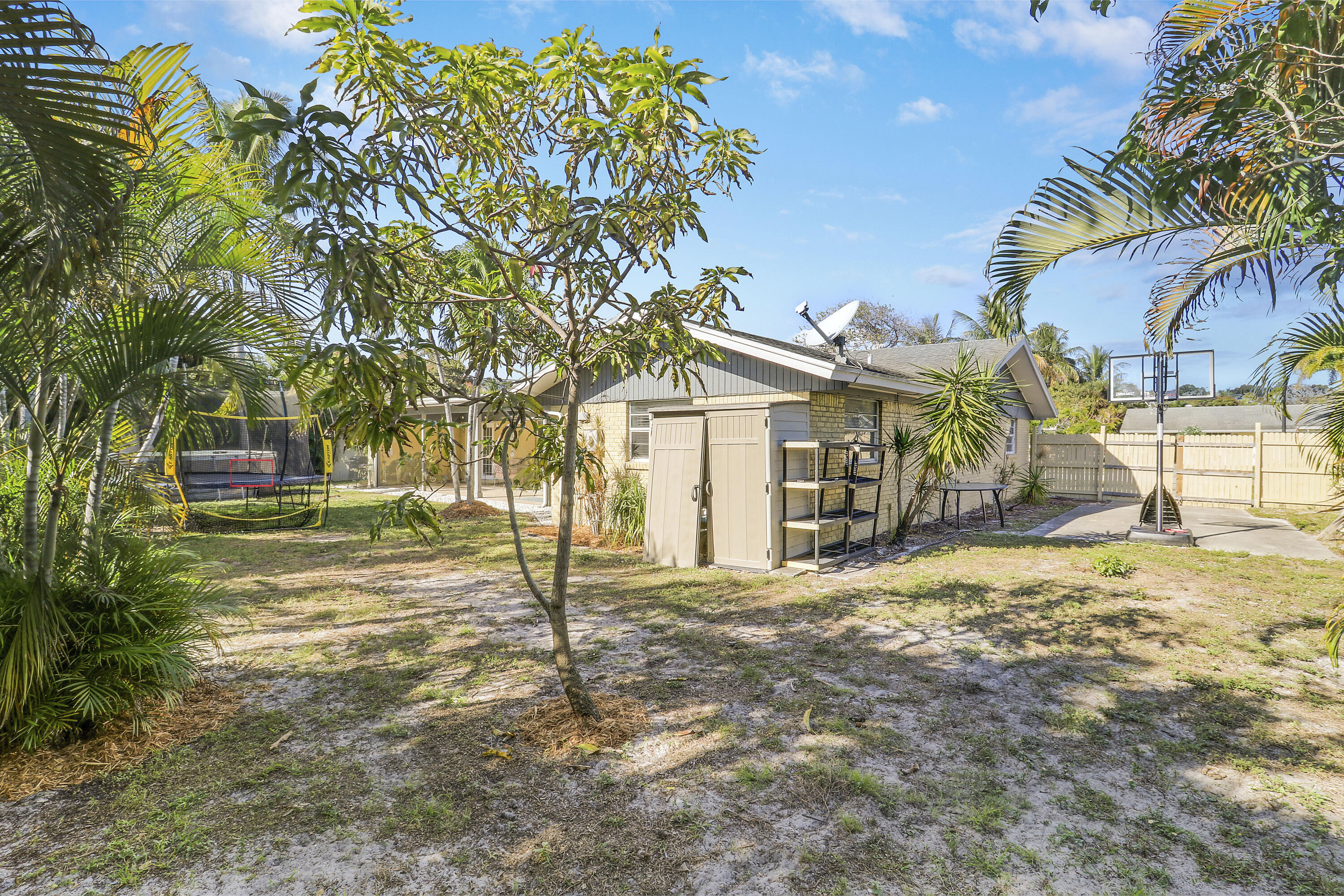 320 Fern Street