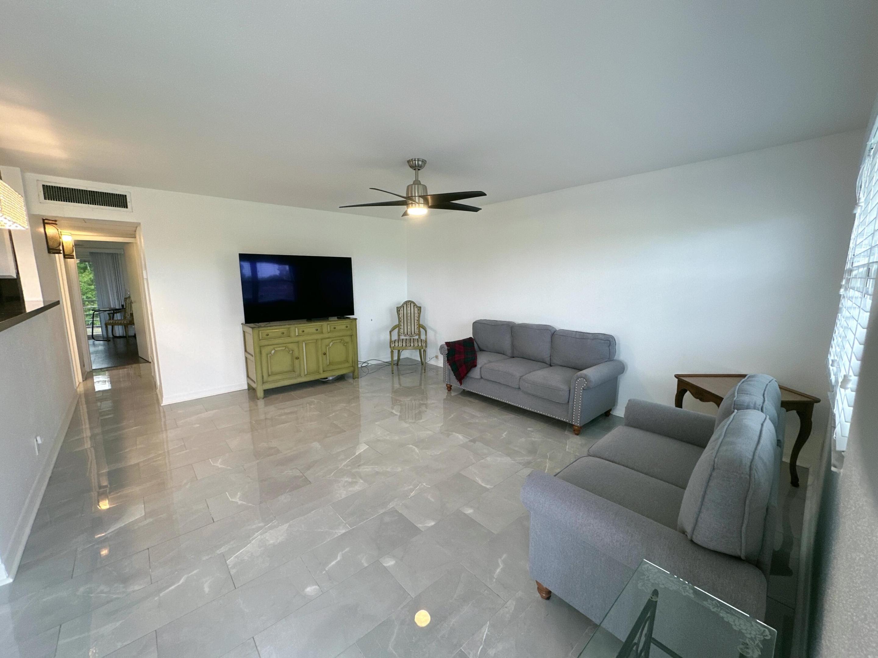 196 Tuscany C Lane