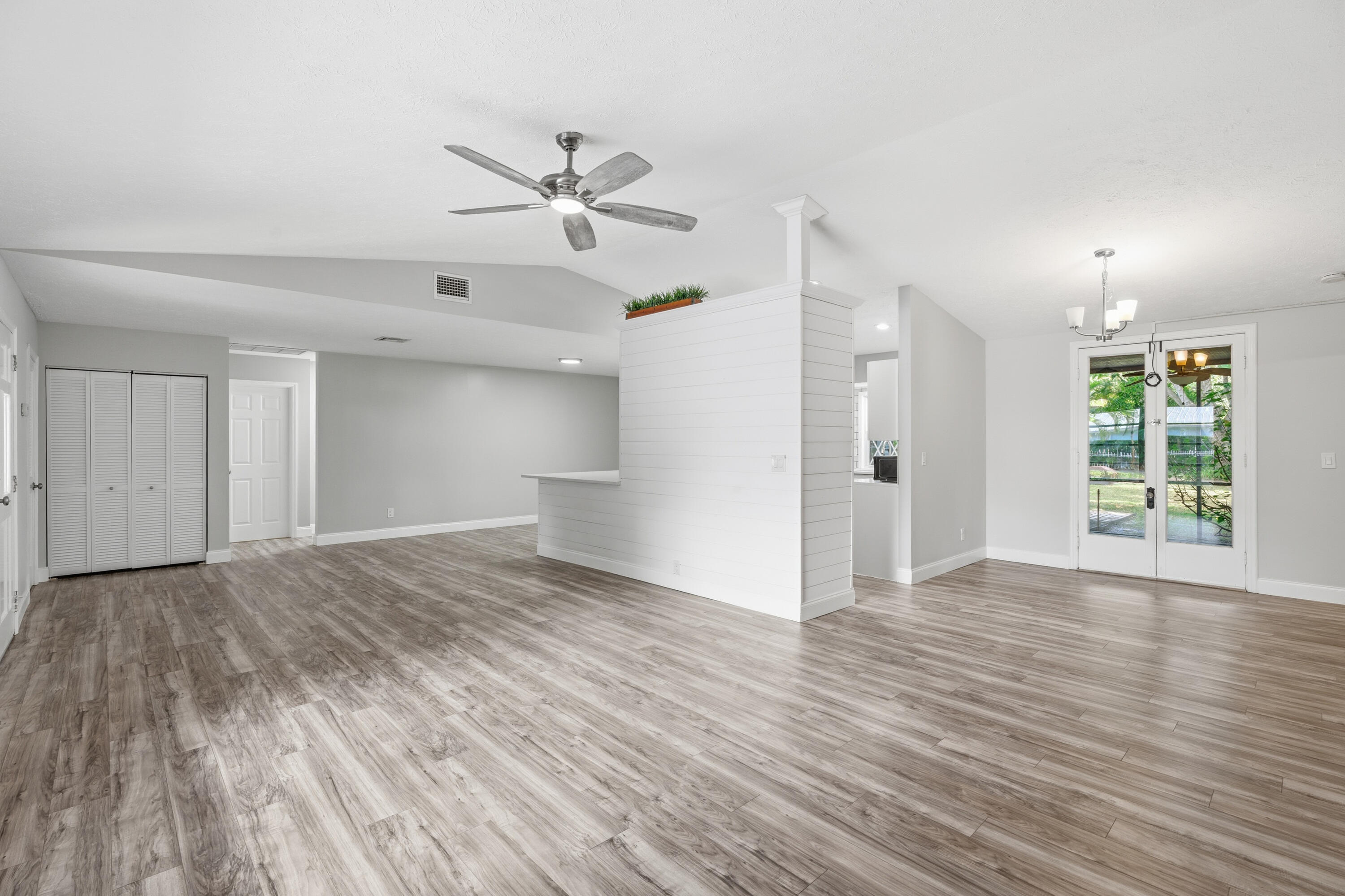 540 SW North Carolina Drive