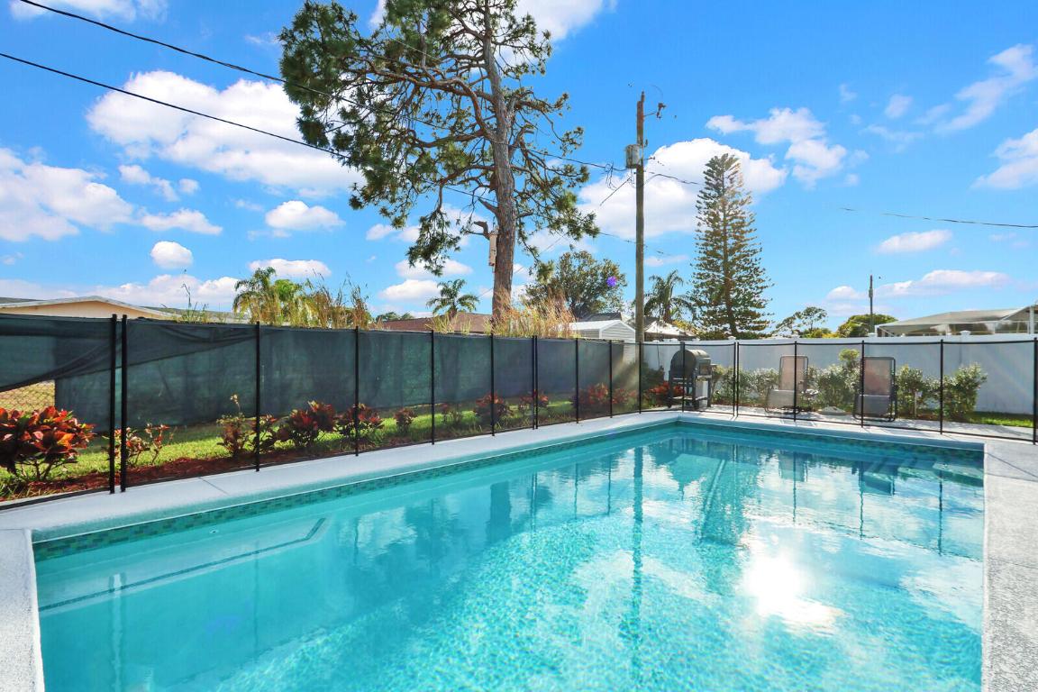 202 SW Chandler Terrace, Port St. Lucie