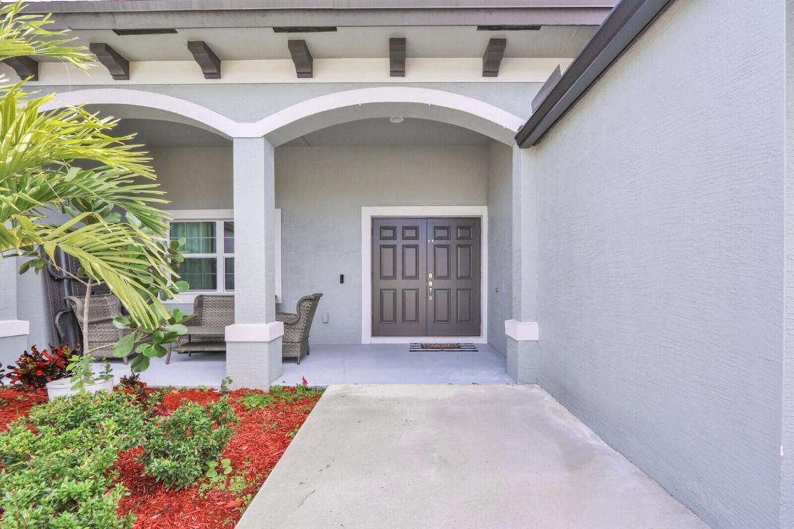 202 SW Chandler Terrace, Port St. Lucie