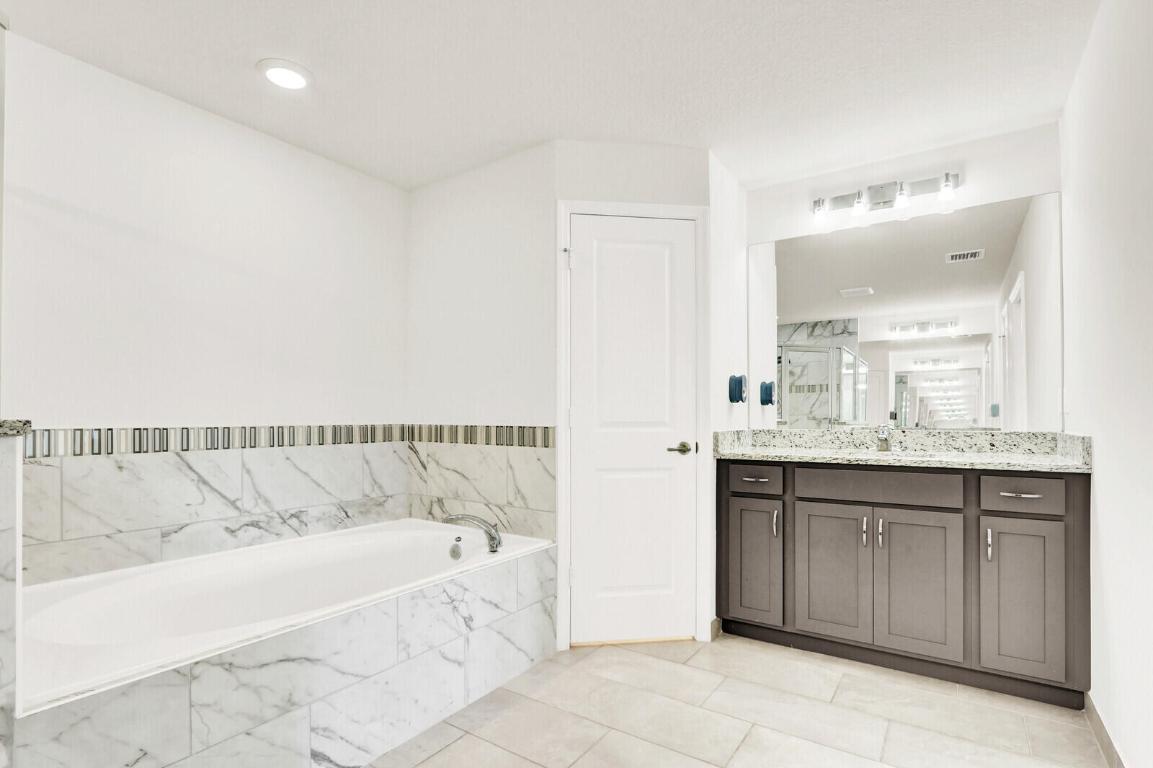 202 SW Chandler Terrace, Port St. Lucie