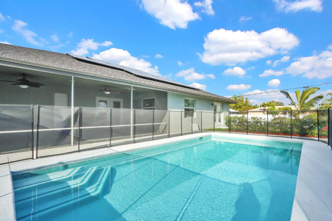 202 SW Chandler Terrace, Port St. Lucie