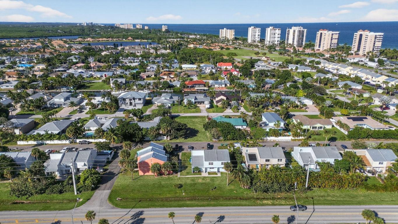 1000 Shorewinds Drive, Fort Pierce