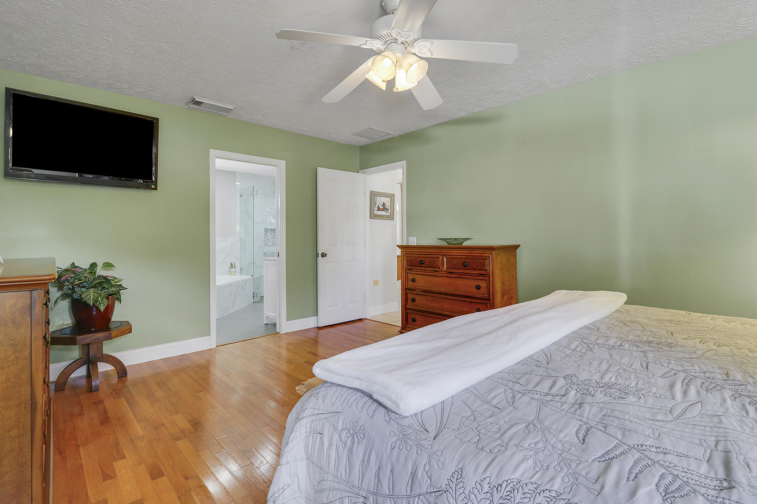 2374 SW Chateau Terrace, Port St. Lucie