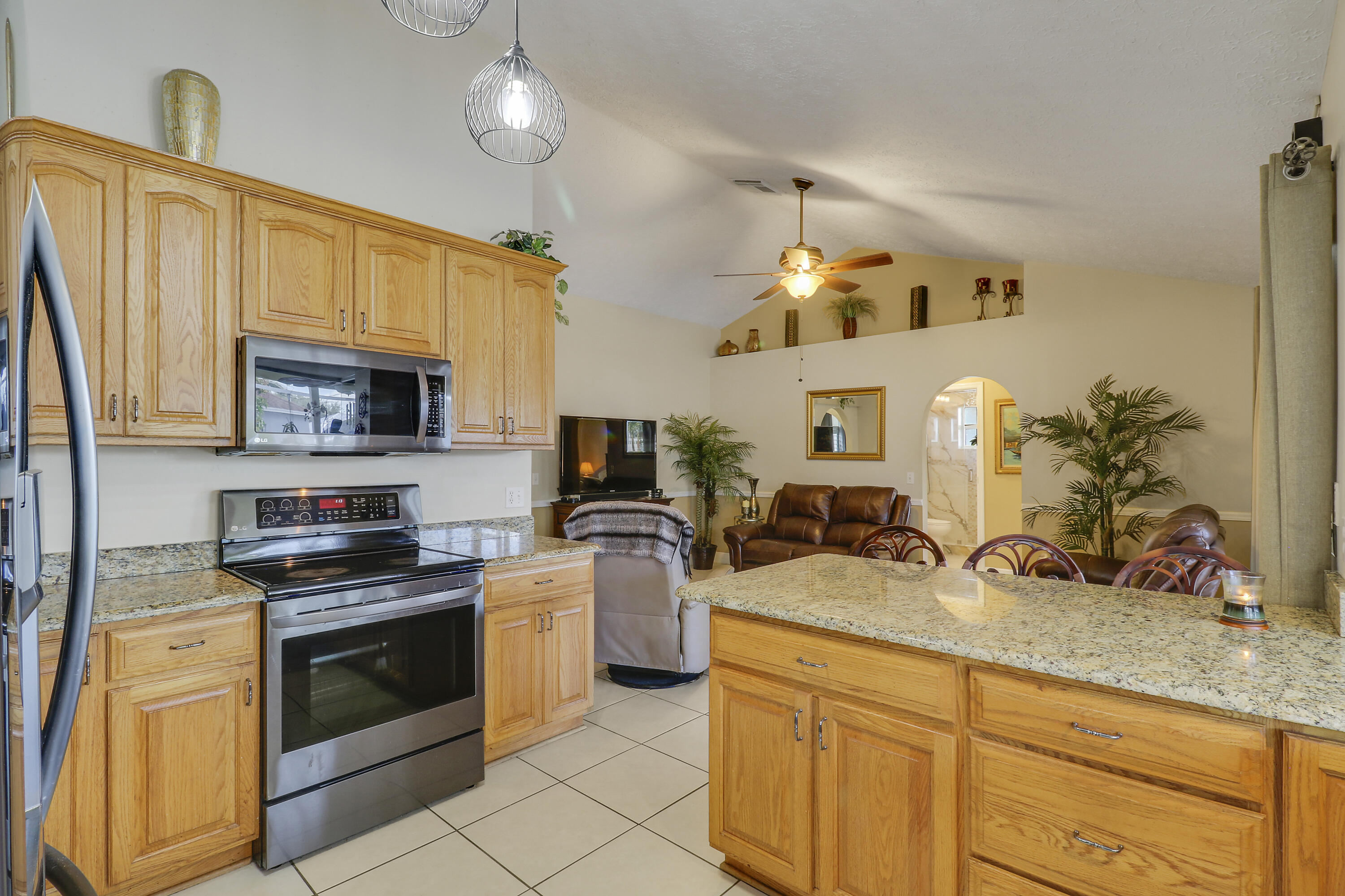 2374 SW Chateau Terrace, Port St. Lucie