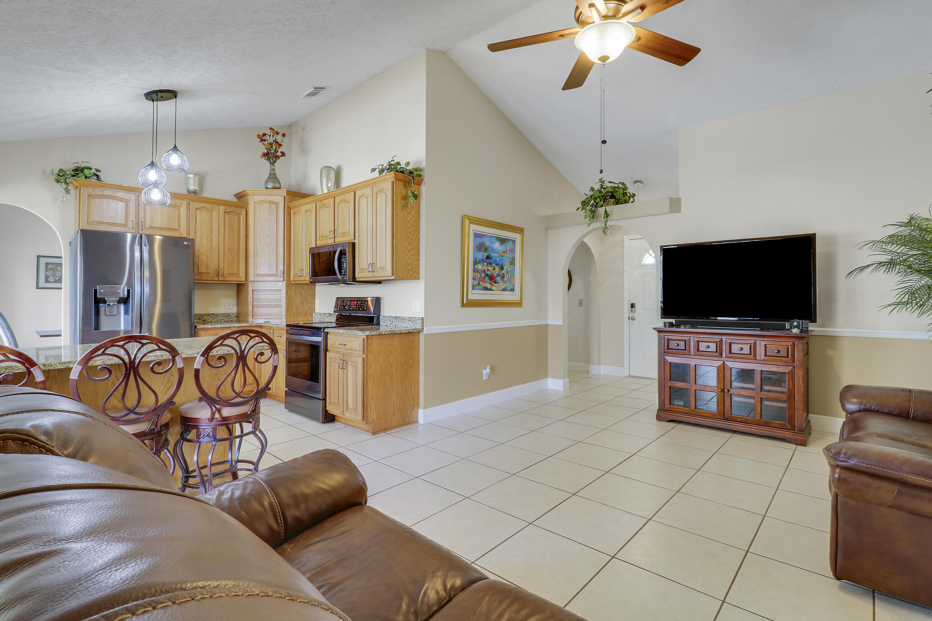 2374 SW Chateau Terrace, Port St. Lucie