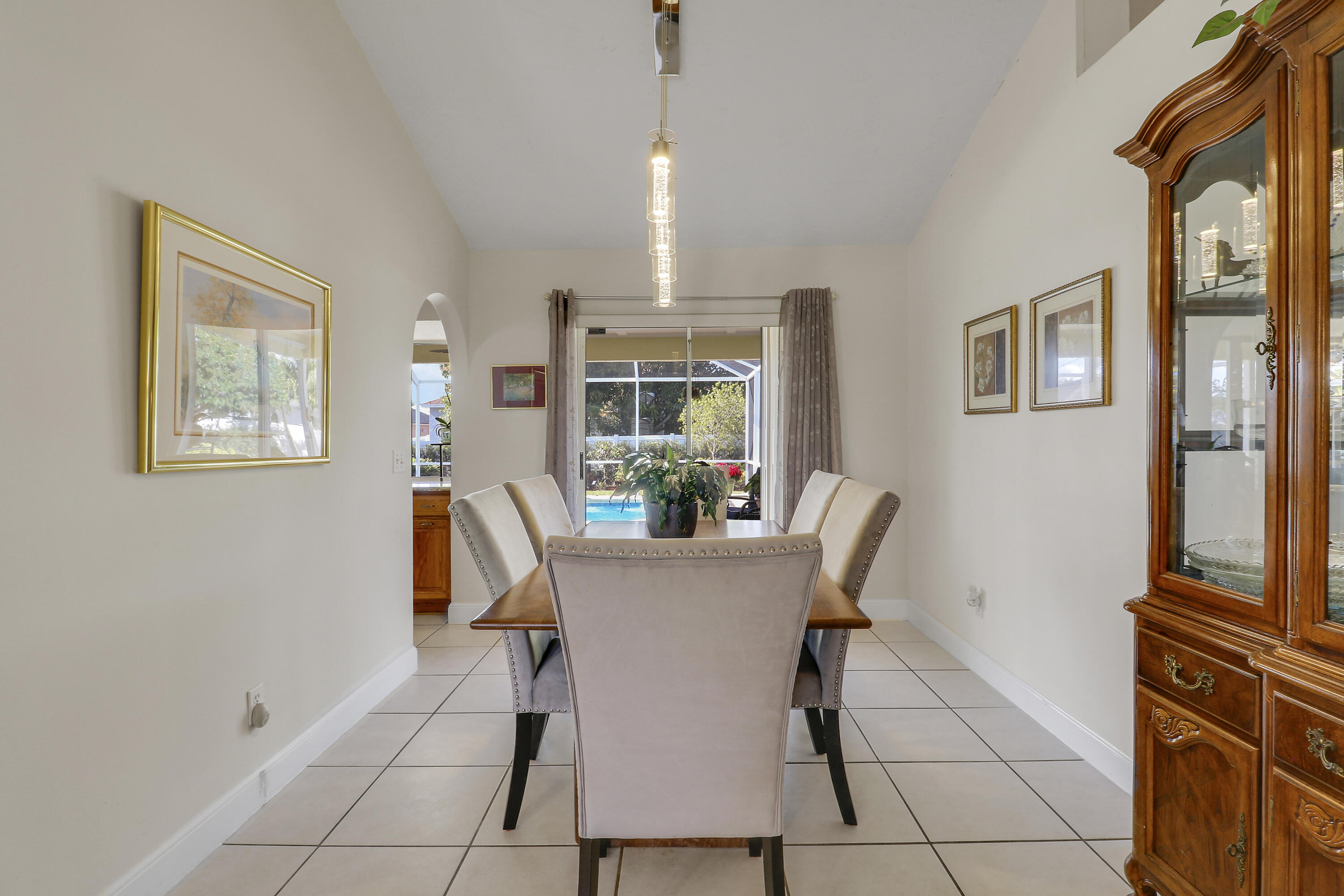 2374 SW Chateau Terrace, Port St. Lucie