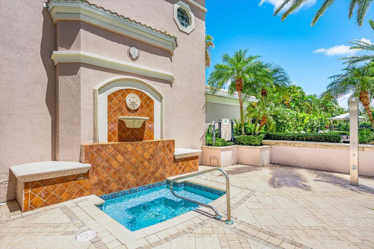 2804 Sarento Place 303