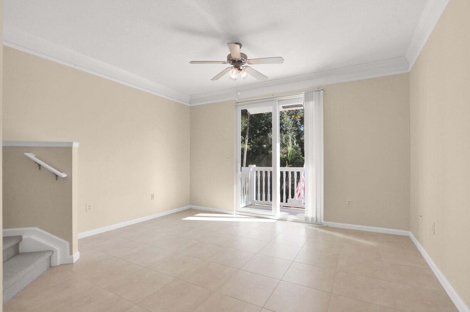 255 Murcia Drive 202