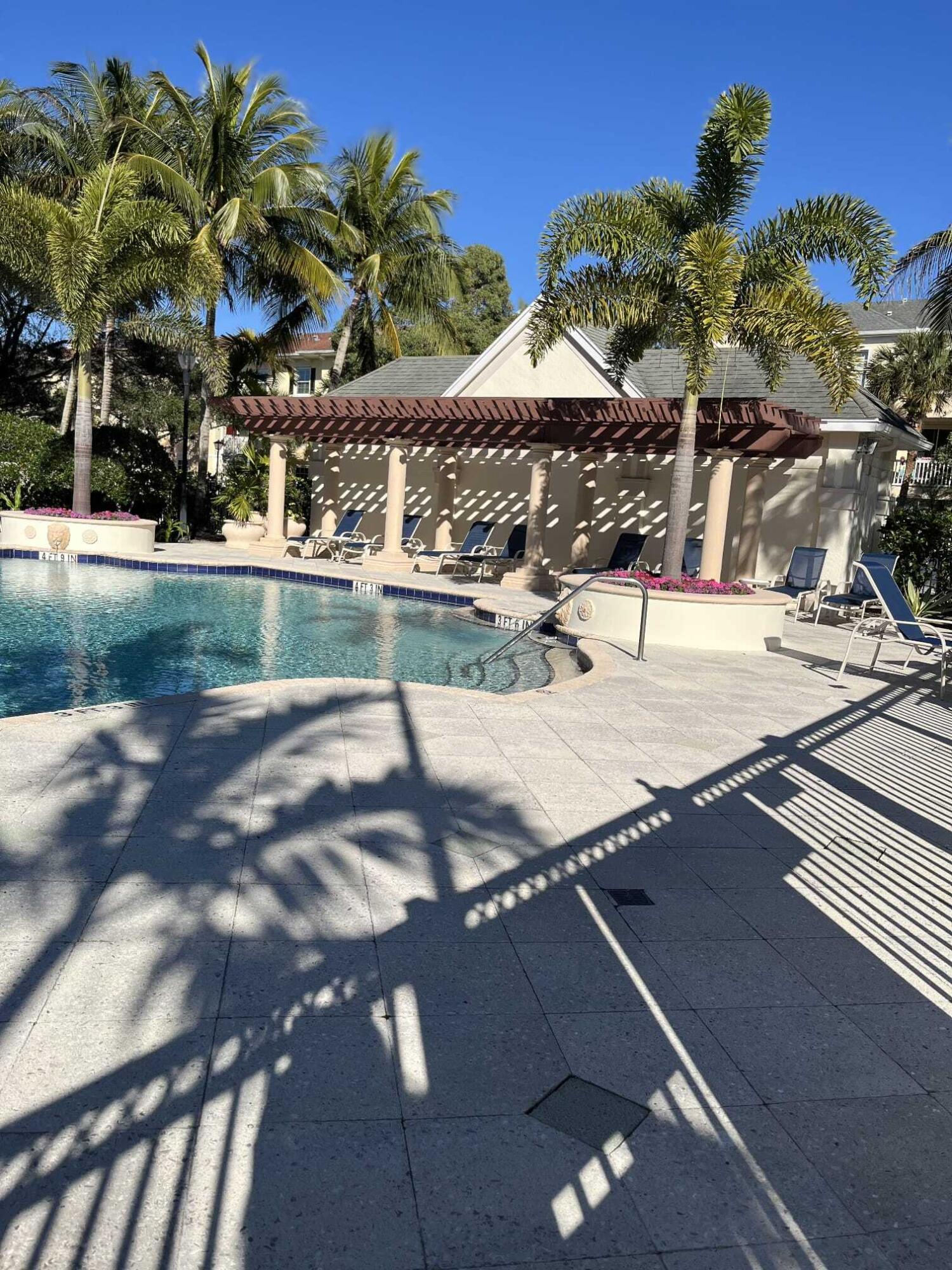255 Murcia Drive 202