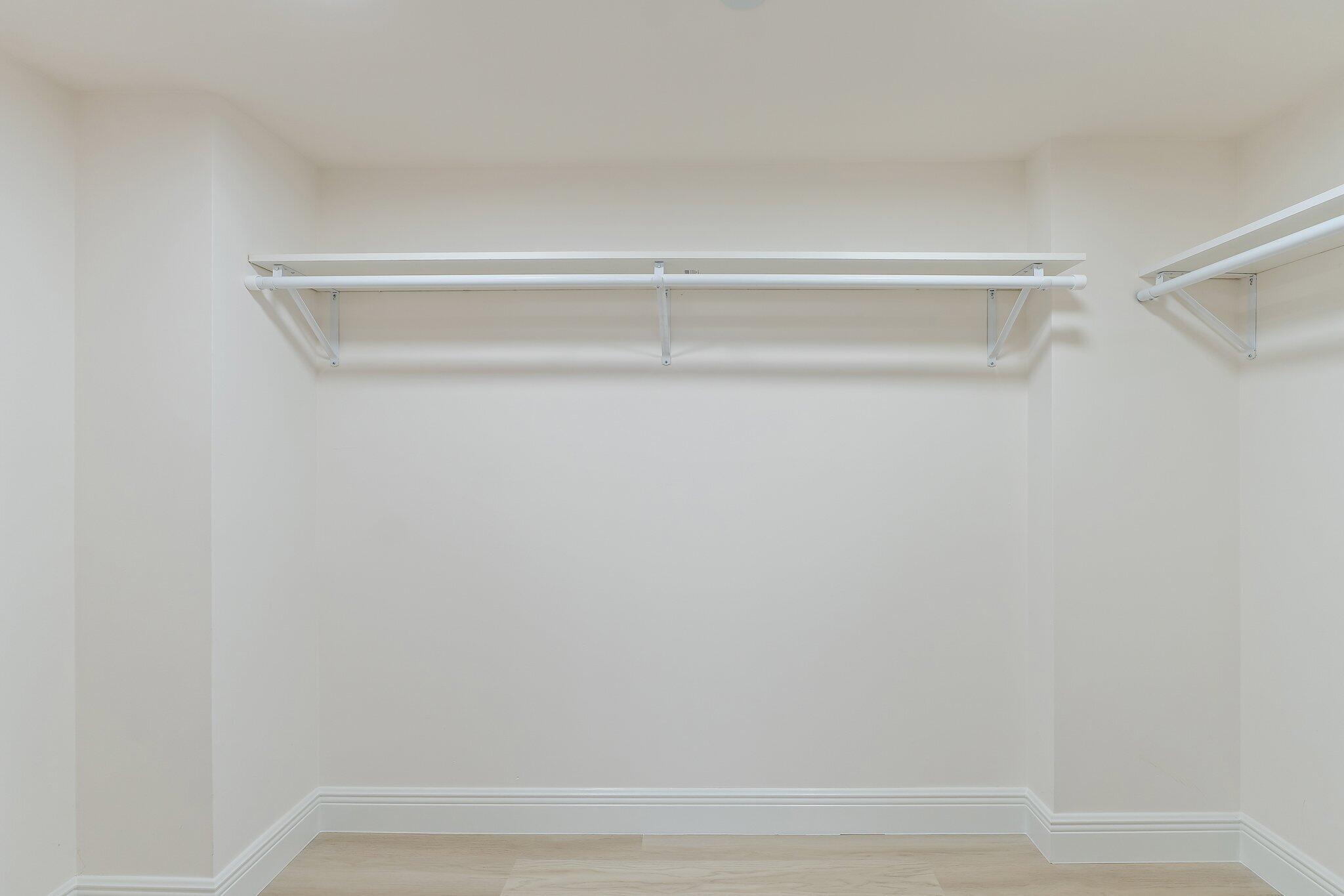 19670 Beach Road C513