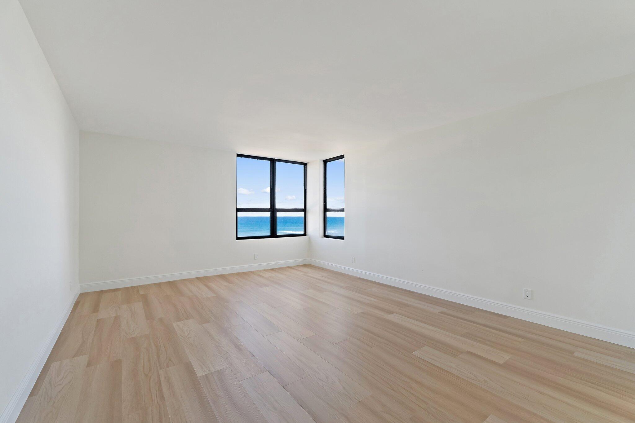 19670 Beach Road C513