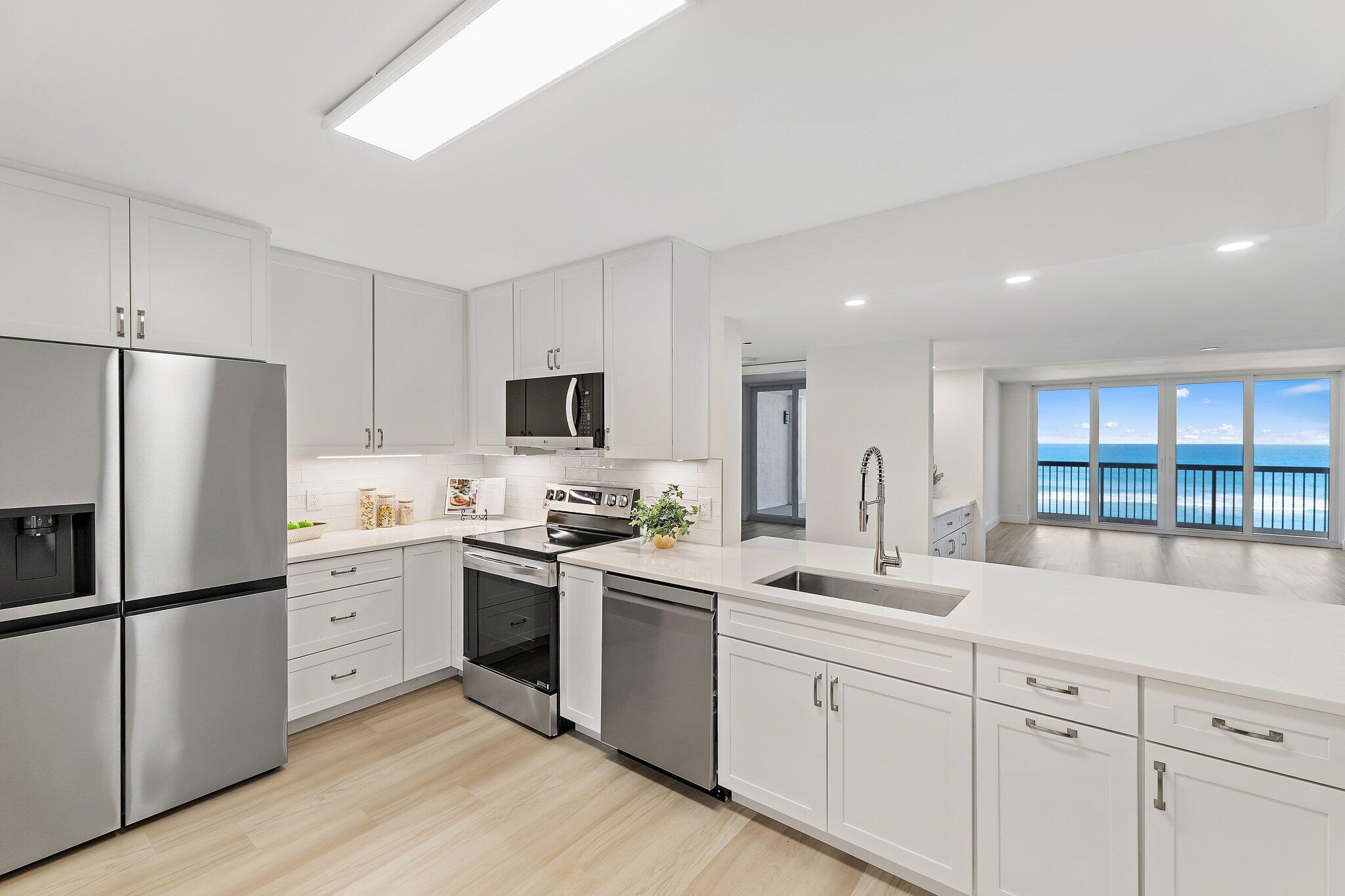 19670 Beach Road C513