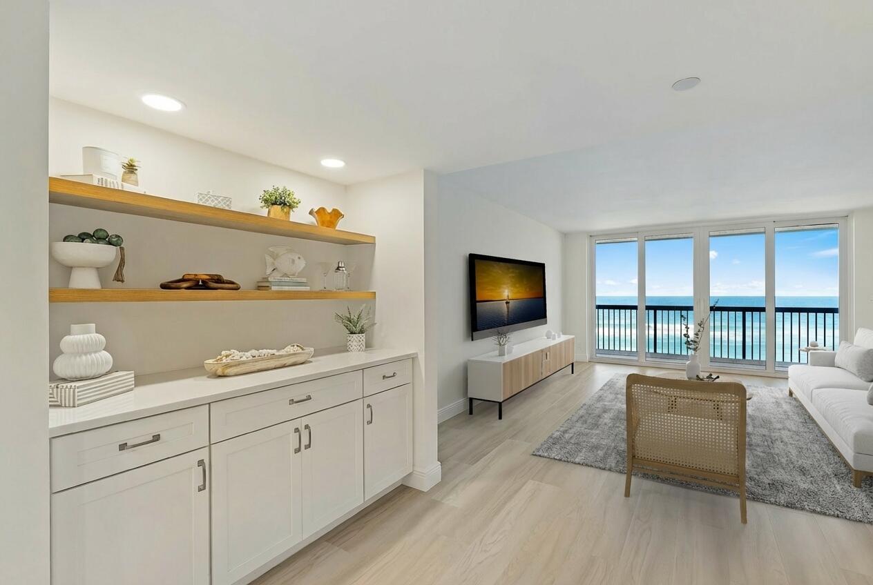 19670 Beach Road C513