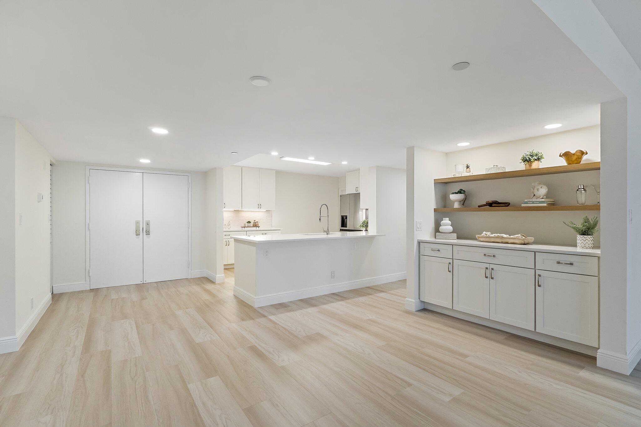 19670 Beach Road C513