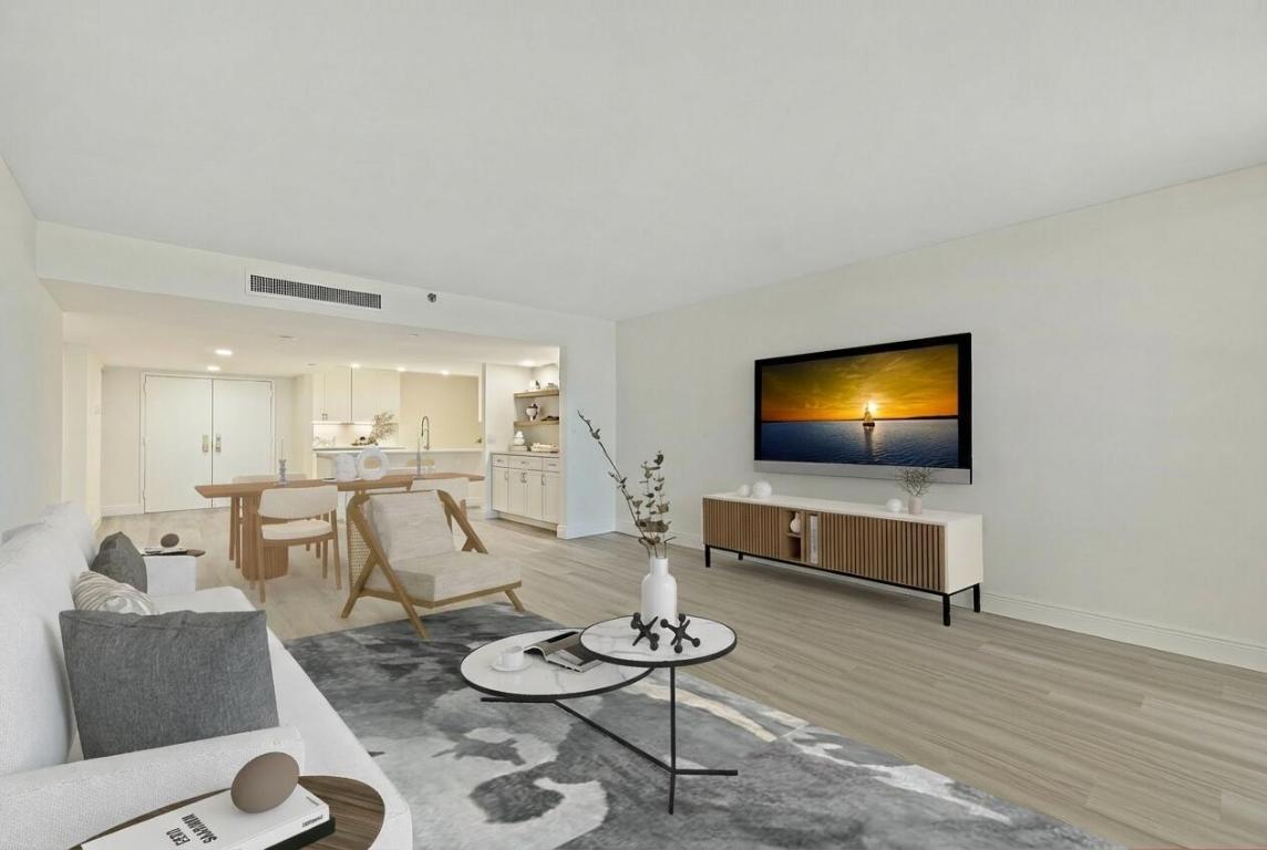 19670 Beach Road C513