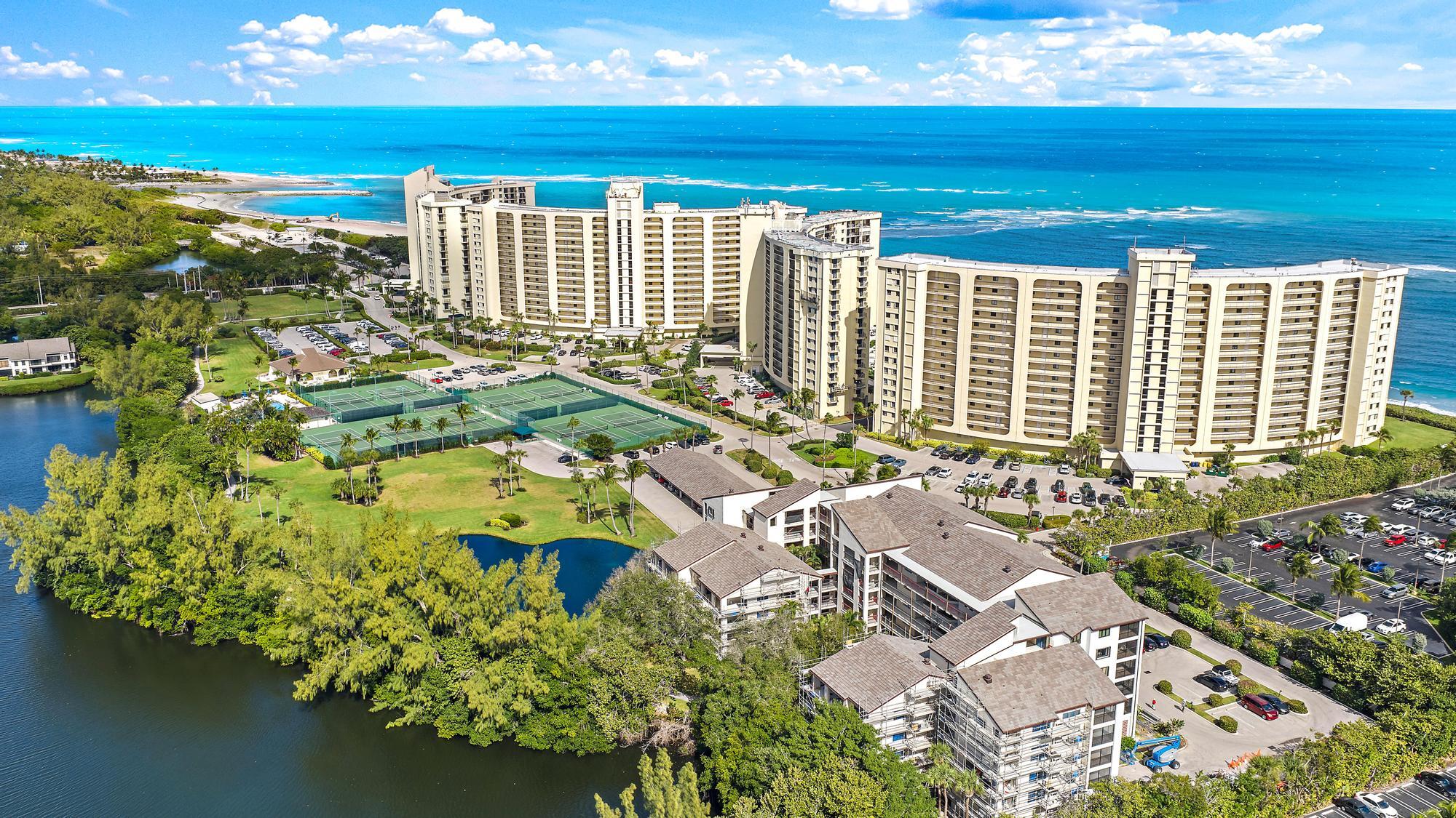 500 Ocean Trail Way